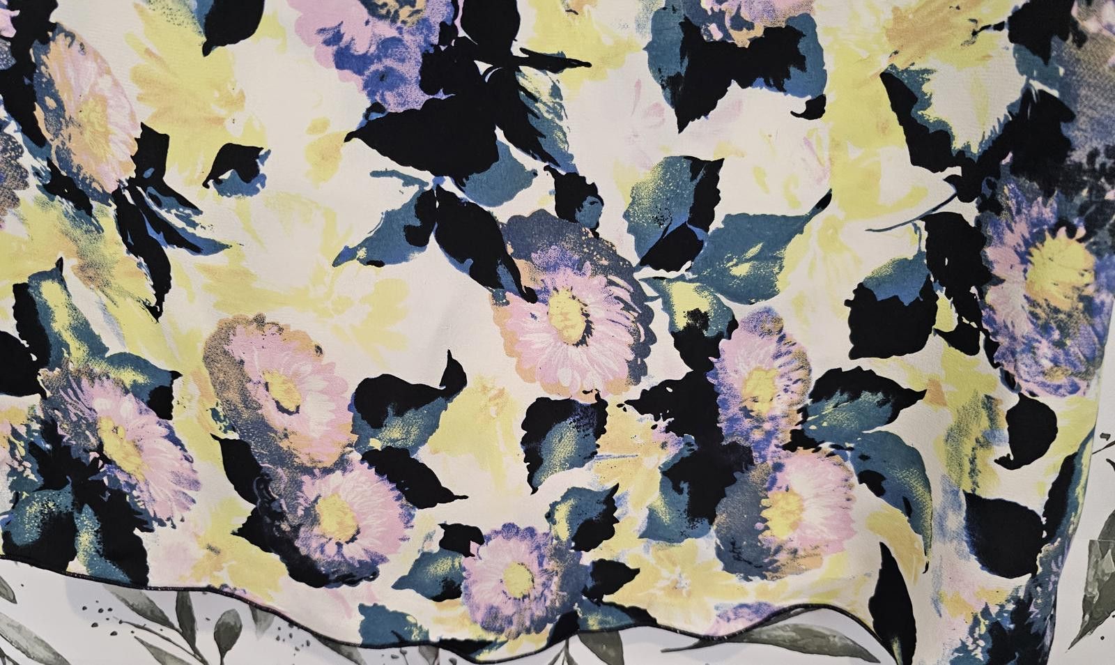 Bergdorf Goodman Bergdorf Goodman Dress Yellow Womens Size P Short Floral Size S / US 4 / IT 40 - 5 Thumbnail