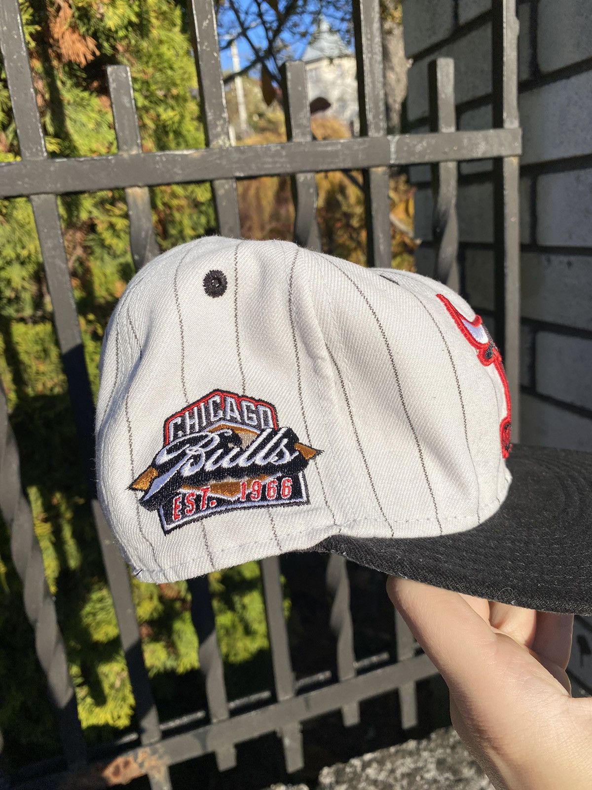 NBA × New Era New Era Chicago Bulls Windy City Cap White Hardwood Classics Size ONE SIZE - 3 Thumbnail
