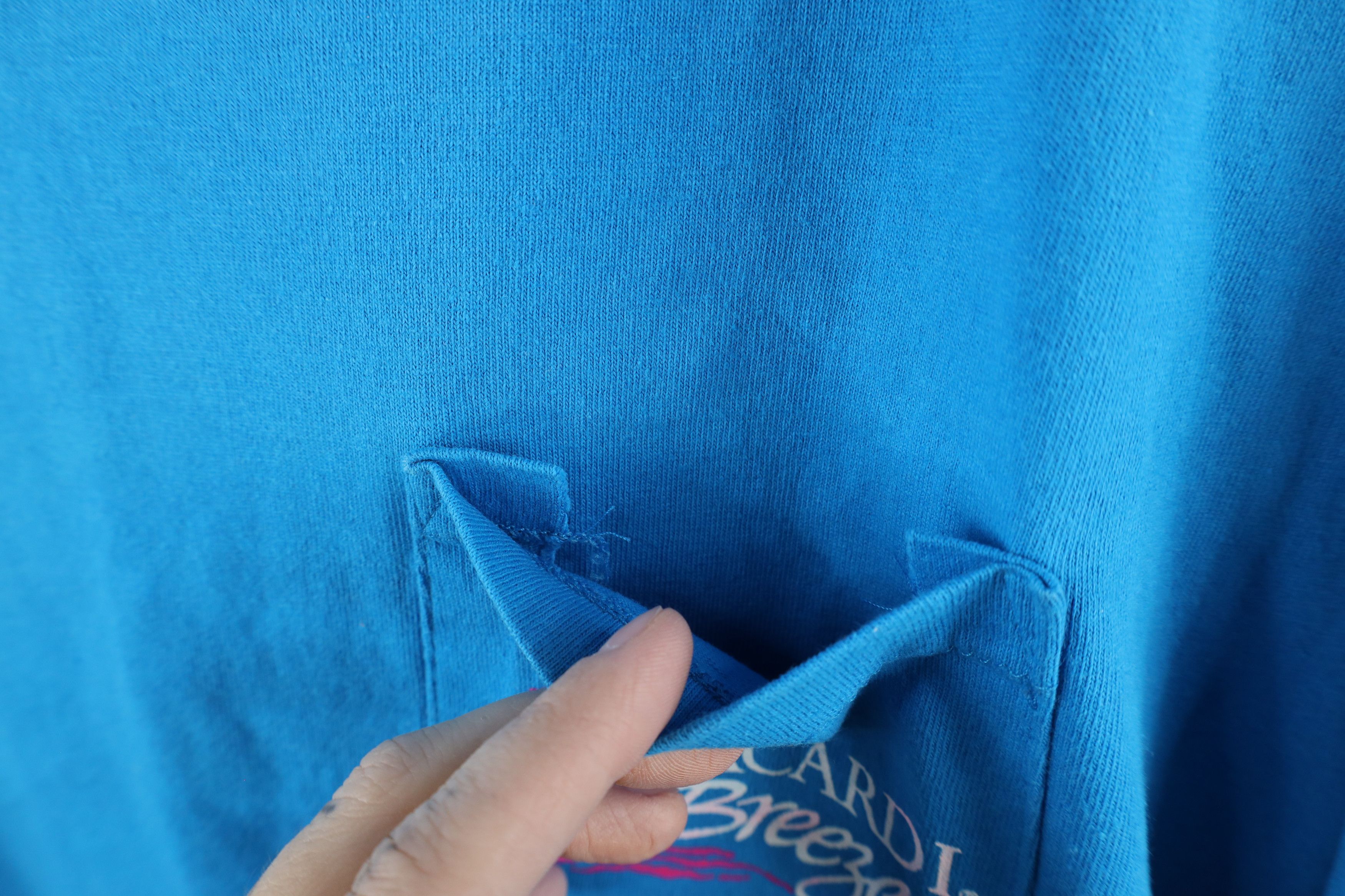 Vintage Vintage 90s Streetwear Rum Breezer Pocket T-Shirt USA Size US L / EU 52-54 / 3 - 5 Thumbnail