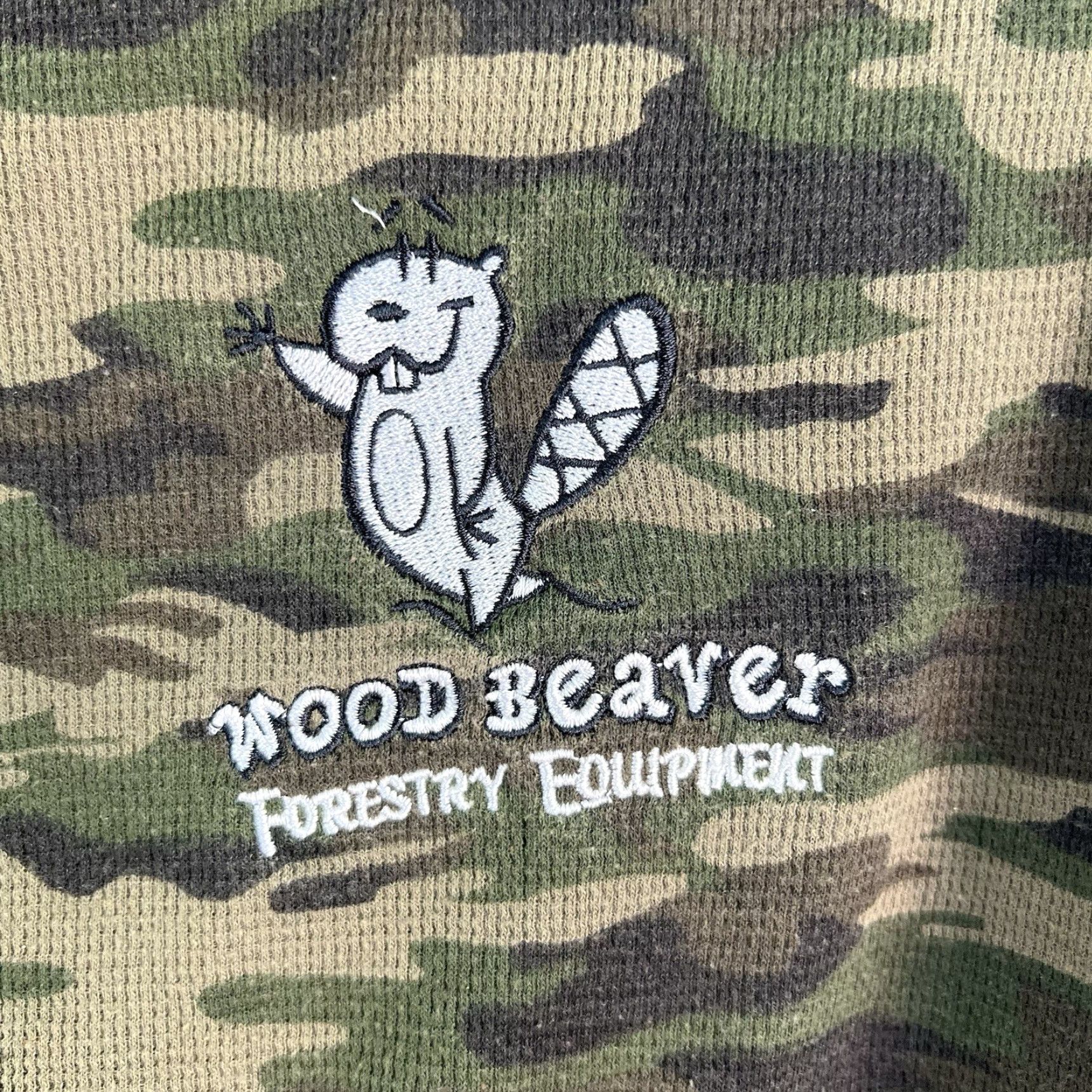 Wood Wood Wood Beaver Forestry Thermal Kimmel Shirt Men’s 3XL Green Camouflage Logo Crew Neck Long Sleeve T-Shirt Mens Size US XXL / EU 58 / 5 - 2 Thumbnail