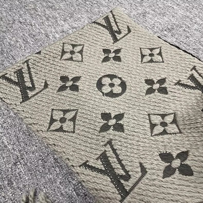 Louis Vuitton louis vuitton classic print wool silk scarf-2507 Size ONE SIZE - 3 Thumbnail