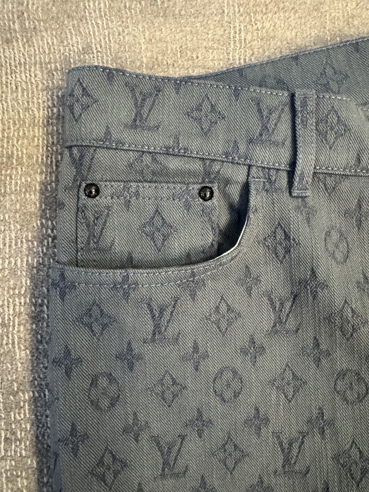 Louis Vuitton SS 2019 - Monogram Louis Vuitton Men’s Jeans Size US 31 - 5 Thumbnail
