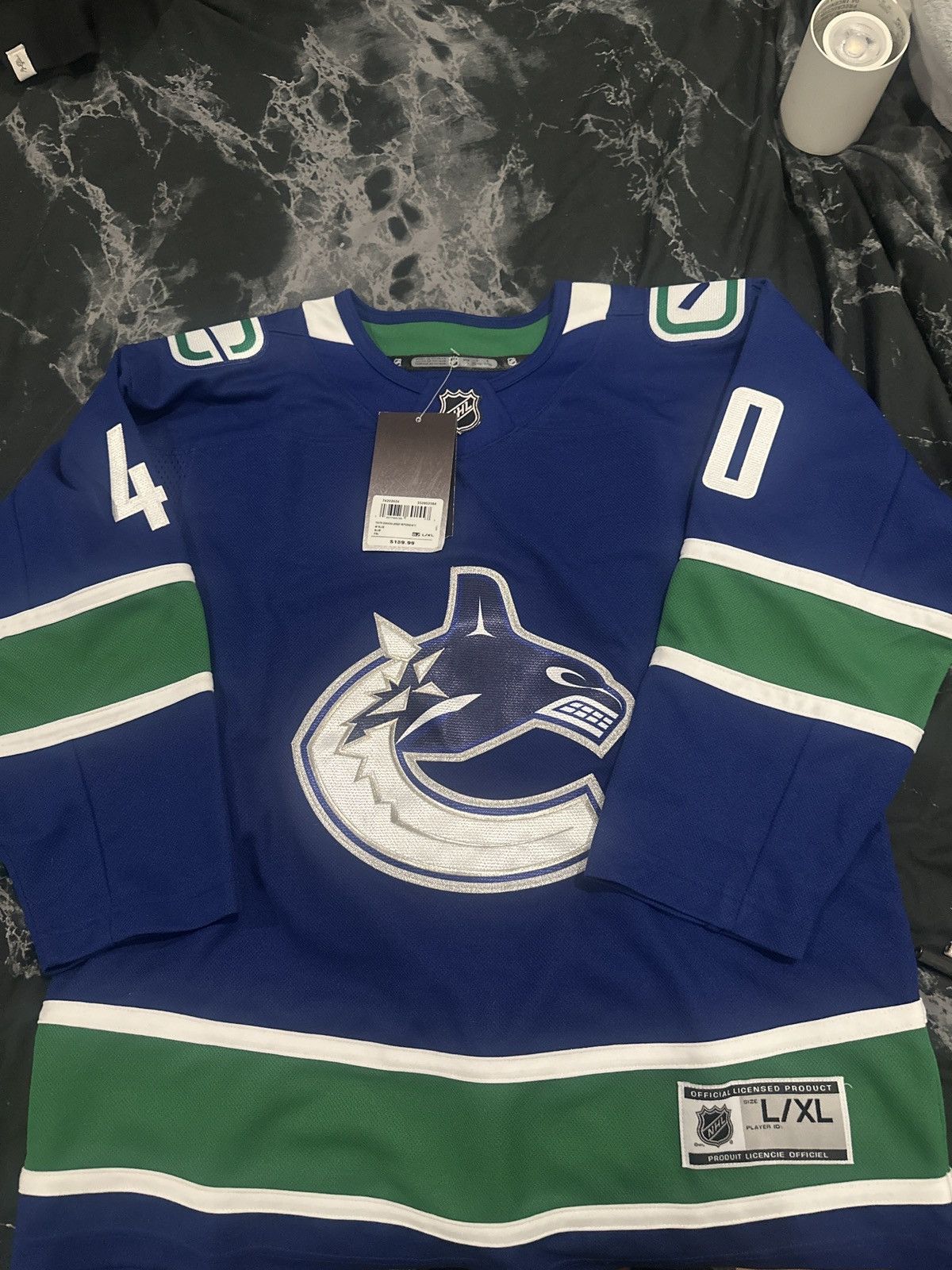 NHL Youth jersey vancouver Size US L / EU 52-54 / 3 - 1 Thumbnail
