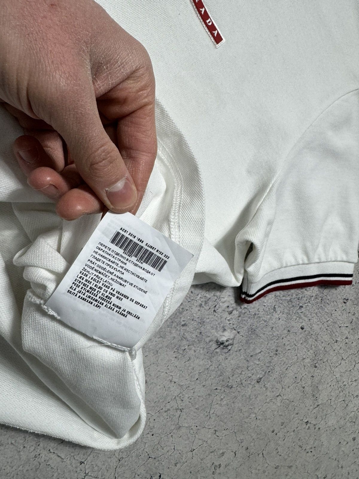 Prada Prada Red Tab Polo Shirt Luxury Vintage White Size US M / EU 48-50 / 2 - 11 Thumbnail