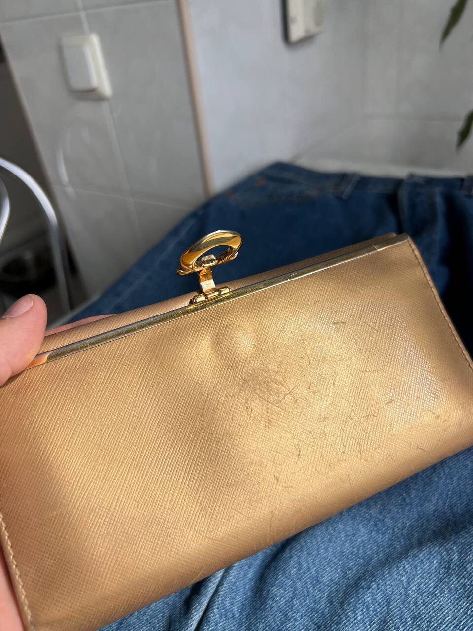 Salvatore Ferragamo Vintage Salvatore Ferragamo Leather Gold Wallet Size ONE SIZE - 6 Thumbnail