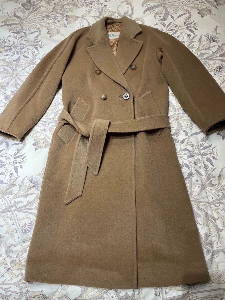 Max Mara Max Mara A timeless classic in classic colours Size S / US 4 / IT 40 - 1 Thumbnail