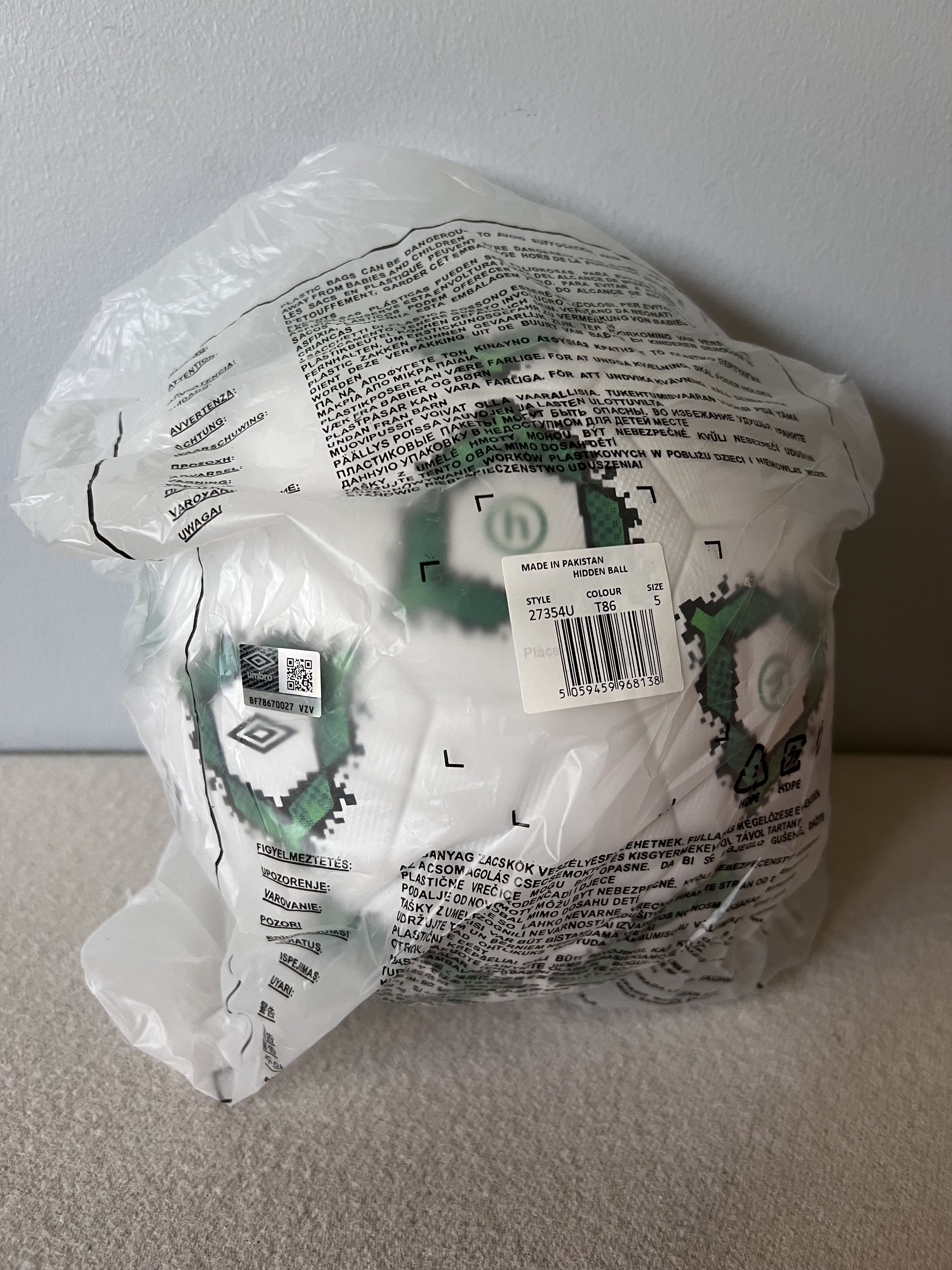 HIDDEN Hidden NY Umbro International Soccer Ball in White Size ONE SIZE - 4 Thumbnail