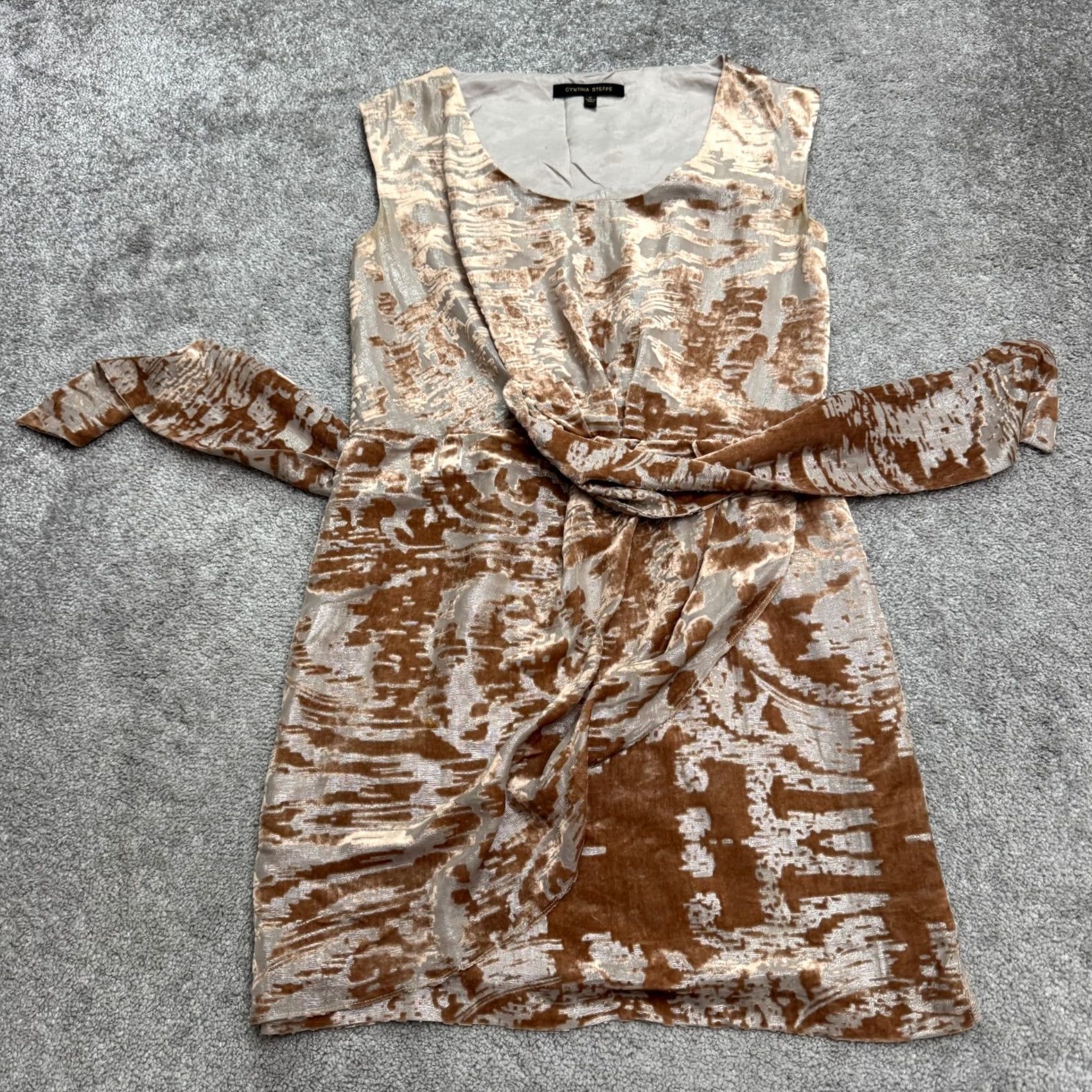 Vintage VINTAGE Cynthia Steffe Silk Blend Burnout Velvet Metallic Draped Mini Dress Womens 0 Size XS / US 0-2 / IT 36-38 - 2 Thumbnail