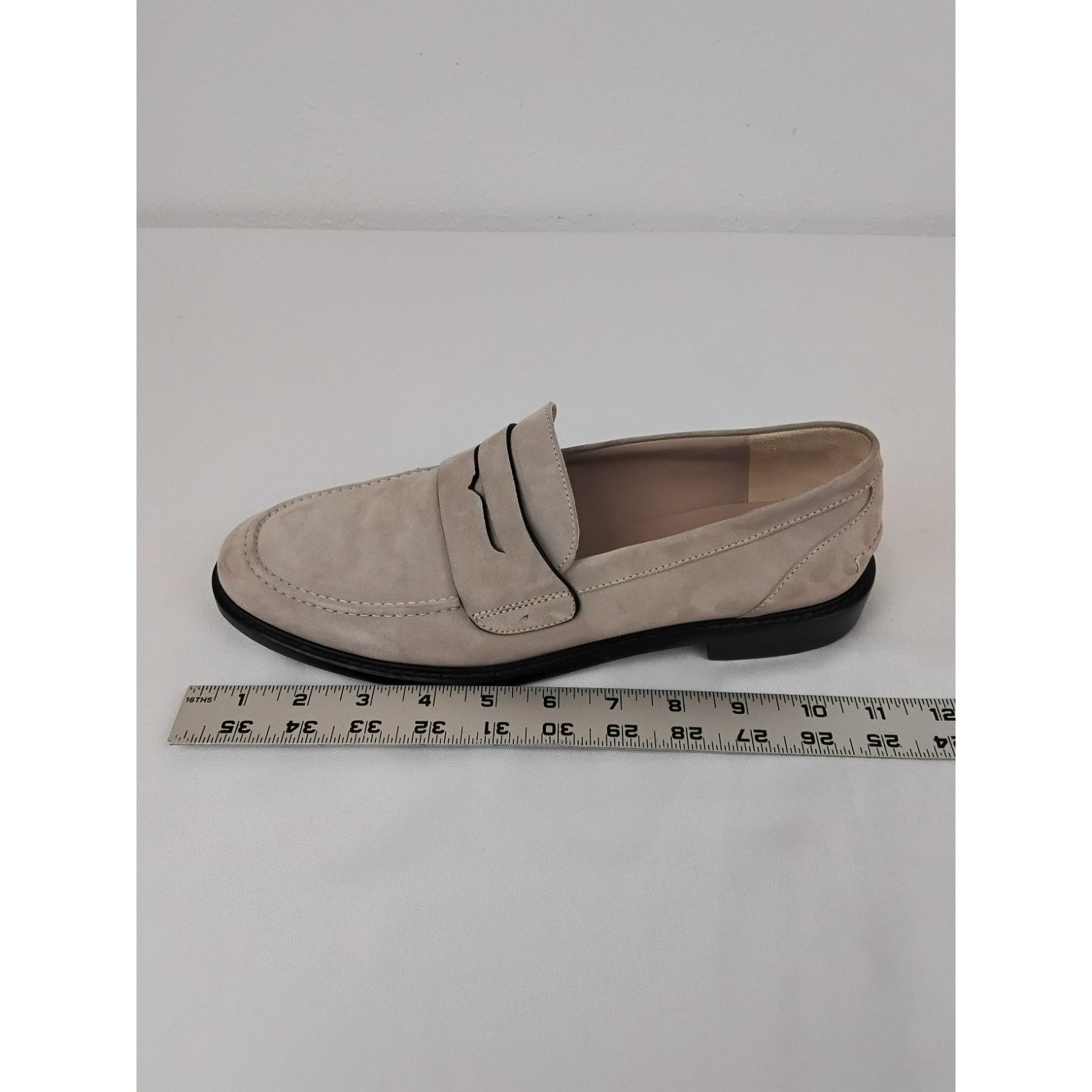 Stuart Weitzman Stuart Weitzman Suede Loafers Women's 10.5M Gray Slip On Size US 10.5 / IT 40.5 - 15 Thumbnail
