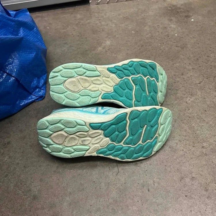 New Balance New Balance 1080v12 Bright Cyan W108012b Size 9.5 women Size US 9.5 / IT 39.5 - 5 Thumbnail