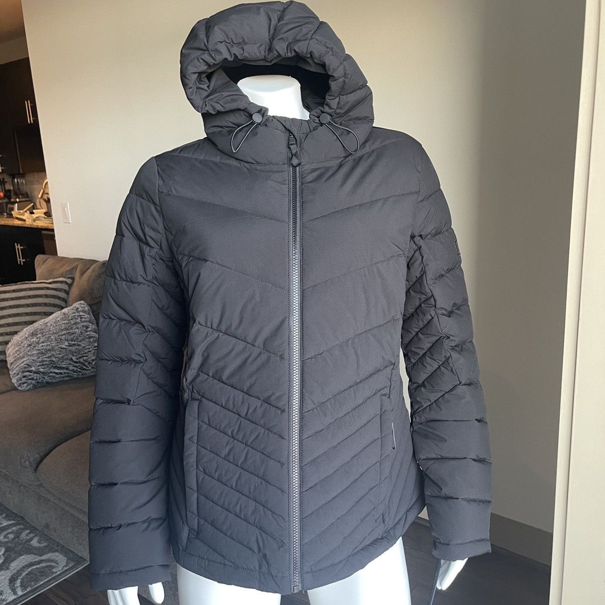 Tommy Hilfiger Tommy Hilfiger THFLEX Women’s Quilted Hooded Jacket Black. Size L / US 10 / IT 46 - 1 Thumbnail