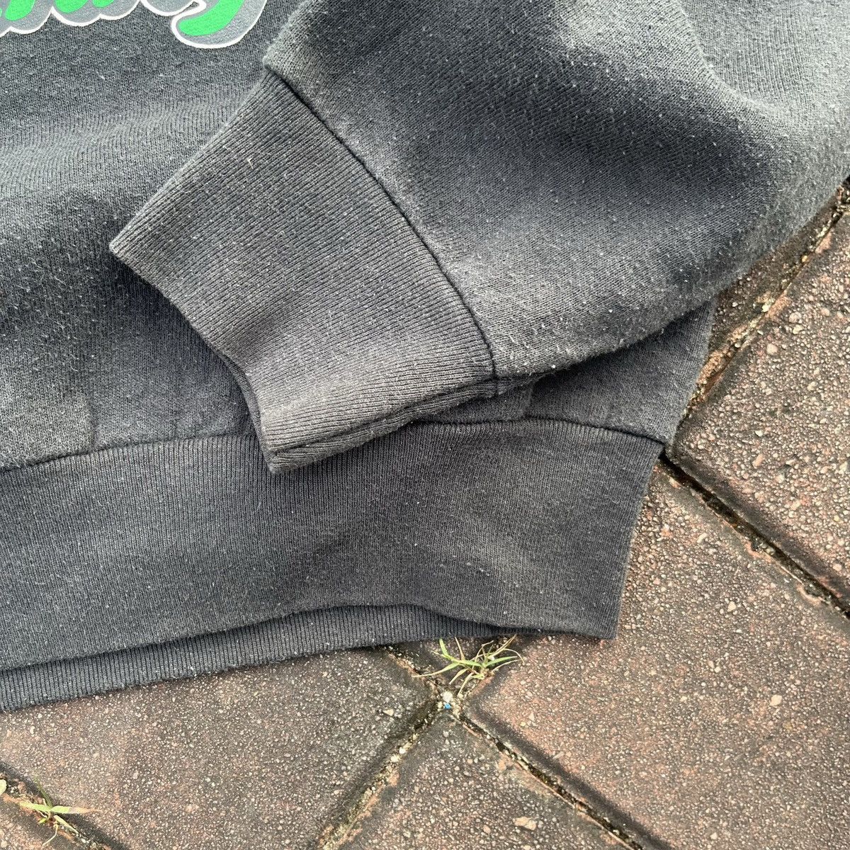 Vintage × Warner Bros VINTAGE 90s LOONEY TUNES BAD BUNNY SWEATSHIRT Size US L / EU 52-54 / 3 - 3 Thumbnail