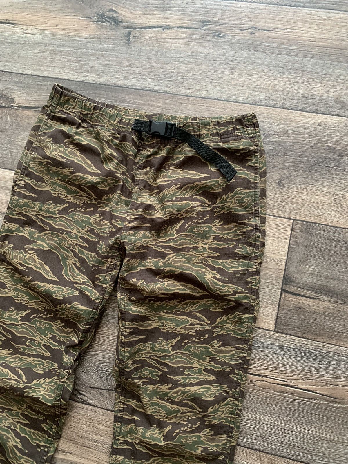 Carhartt × Carhartt Wip × Vintage Carhartt WIP Colton Clip Tiger Camo Pants Size US 31 - 5 Thumbnail