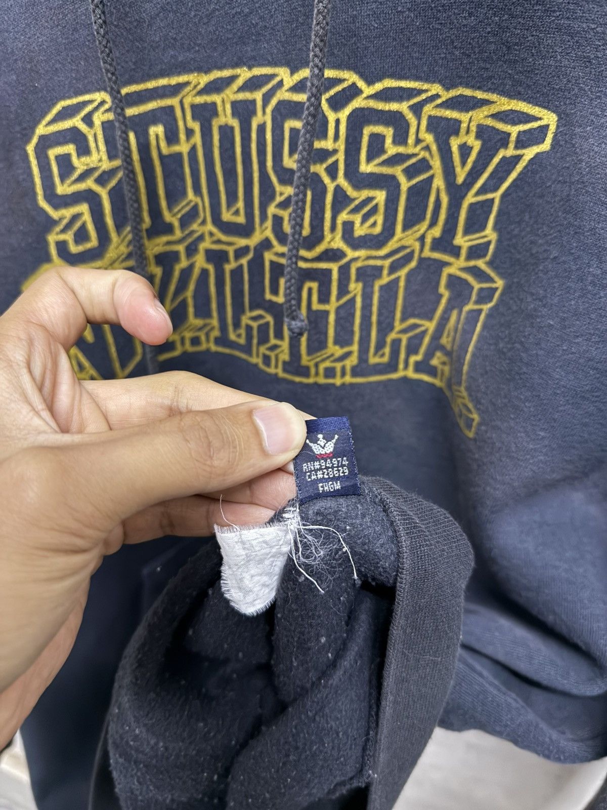 Stussy 2000s Faded Thrashed Stussy NYLTLA Hoodie Size US L / EU 52-54 / 3 - 9 Thumbnail