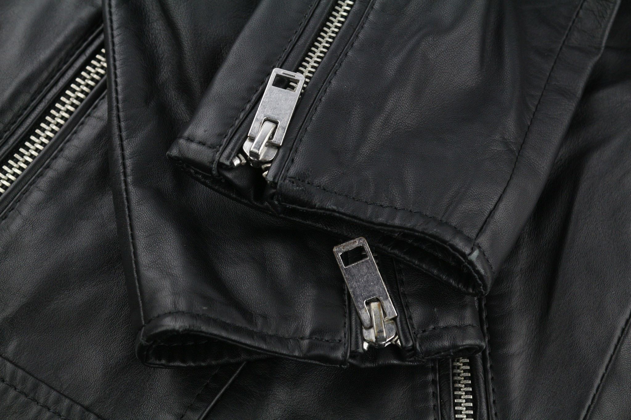 Diesel L-MARTON S Black Leather Band Neck Zip Jacket 81726 Size US S / EU 44-46 / 1 - 14 Thumbnail