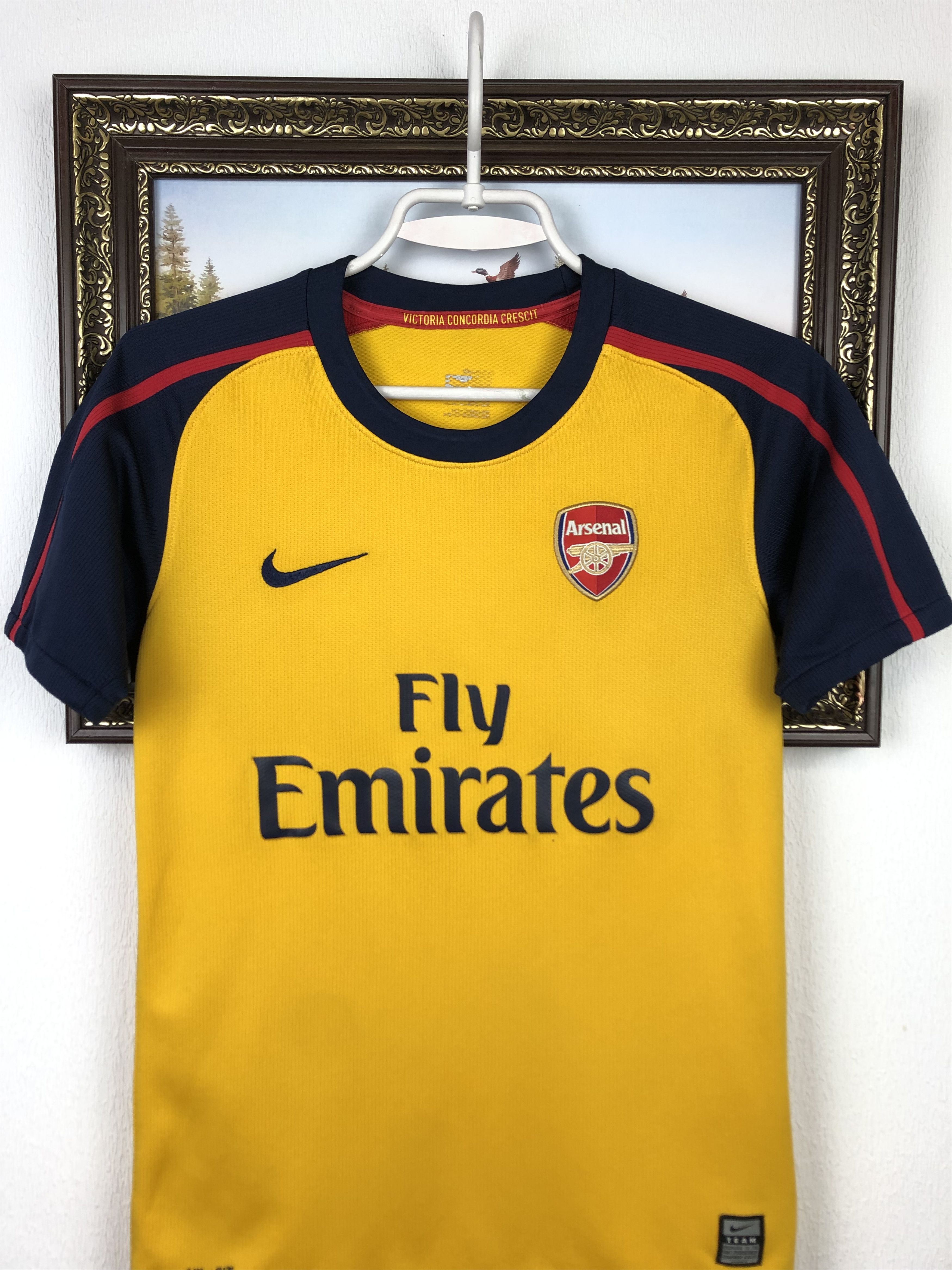 Nike Arsenal football shirt 2008 Soccer Jersey Boys Kids Tee Size US XXS / EU 40 - 2 Thumbnail