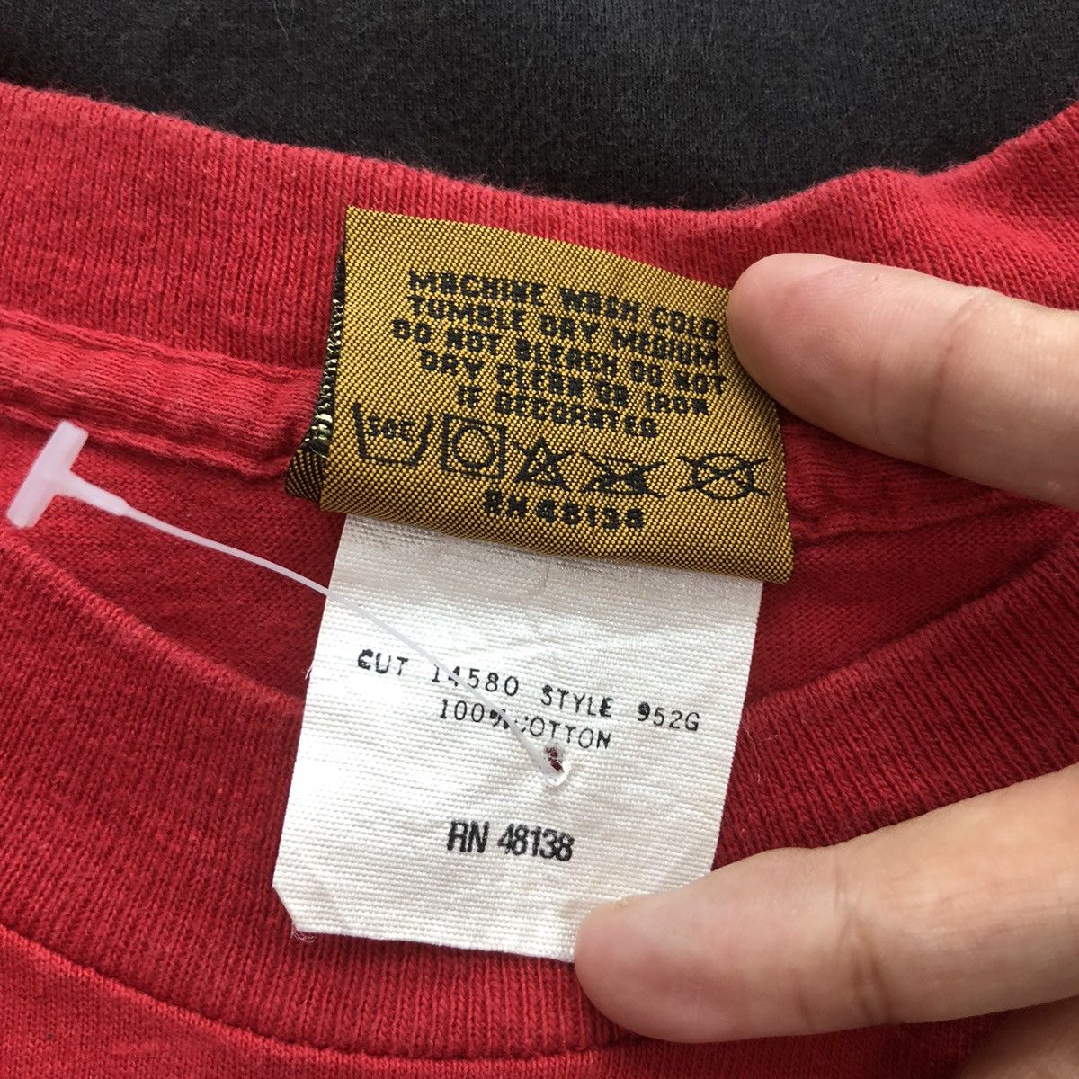 MLB × Vintage Vintage 90s Philadelphia Phillies MLB T-Shirt Nutmeg Size US M / EU 48-50 / 2 - 7 Thumbnail