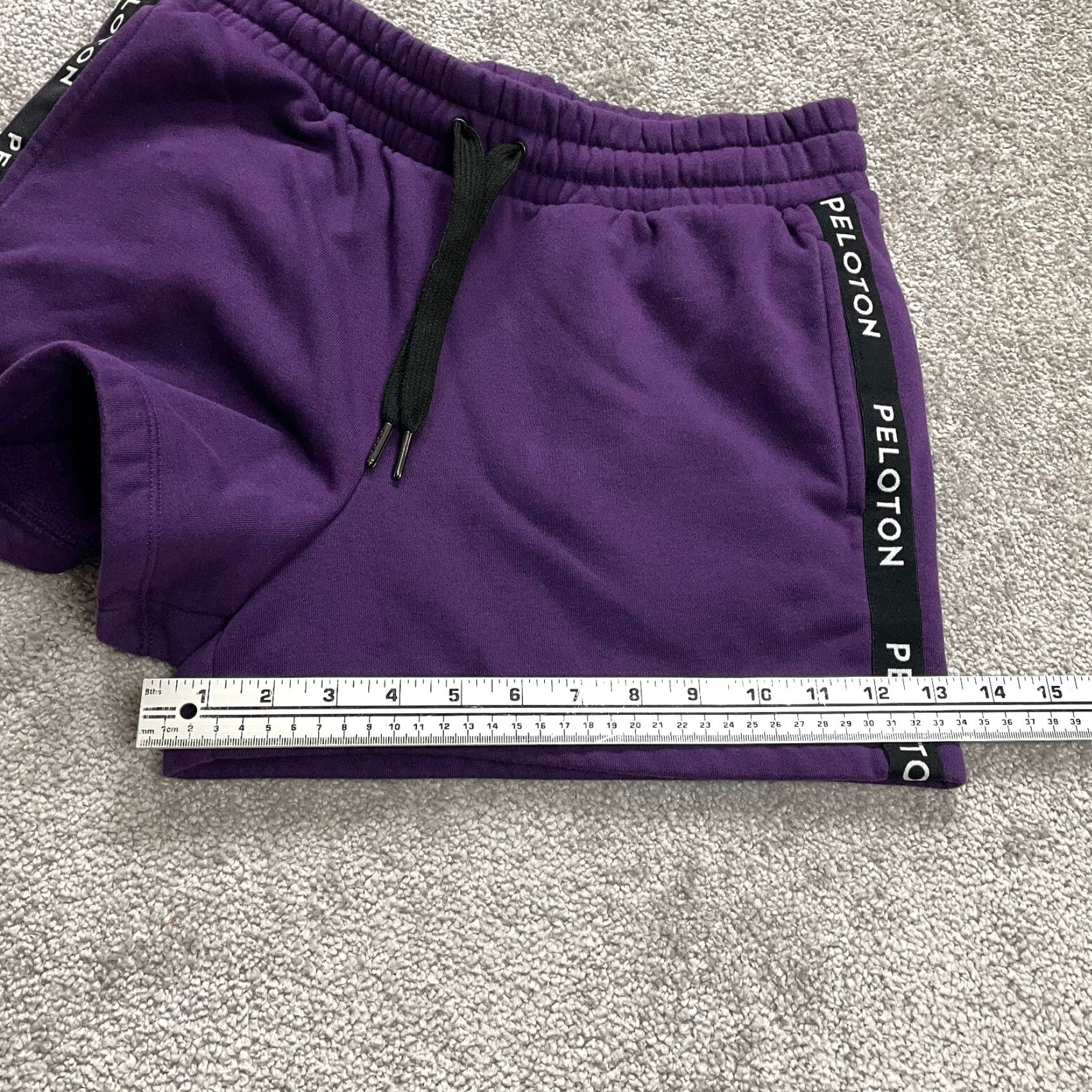 Vintage VINTAGE Peloton Women's Sweat Shorts Small Purple Casual Activewear Cotton 3" Inseam Size 28" / US 6 / IT 42 - 5 Thumbnail