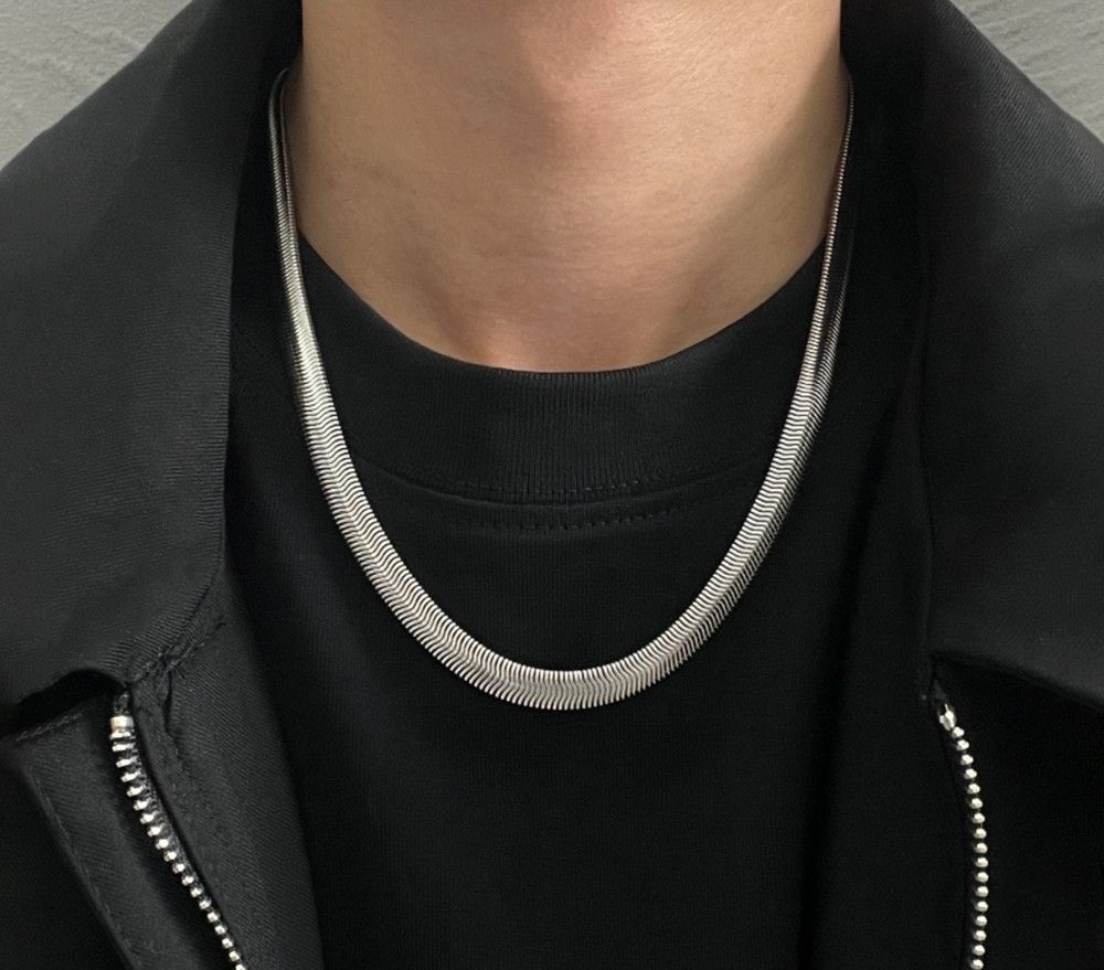 Jewelry Snake Bone Necklace Size ONE SIZE - 4 Thumbnail
