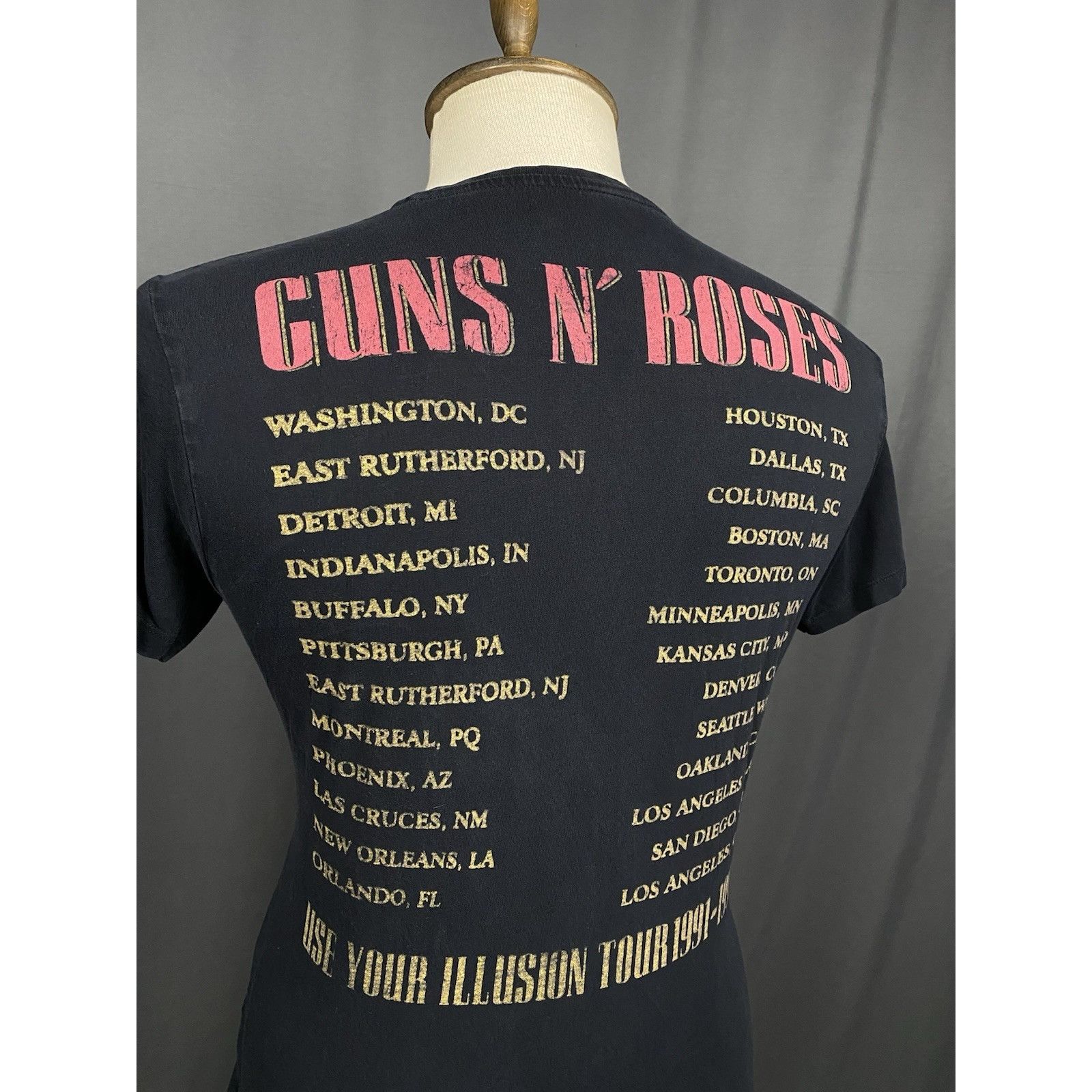 Guns N' Roses Guns n'Roses Vintage Men's Black T-Shirt Size M Size US M / EU 48-50 / 2 - 8 Thumbnail
