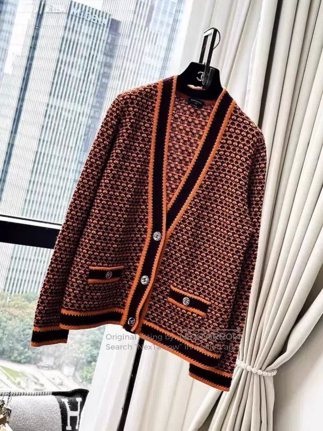 Chanel Chanel Orange and brown two-pocket long-sleeved knitted ca Size M / US 6-8 / IT 42-44 - 2 Thumbnail