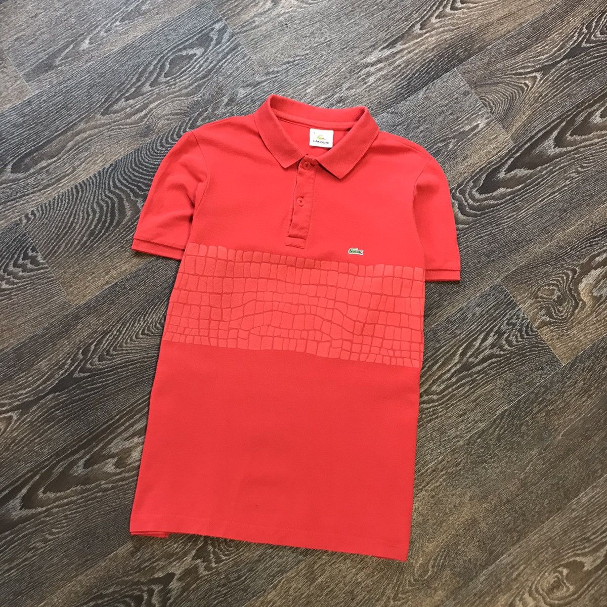 Lacoste Lacoste monogram polo shirt size M/S rare Red Size US M / EU 48-50 / 2 - 1 Thumbnail