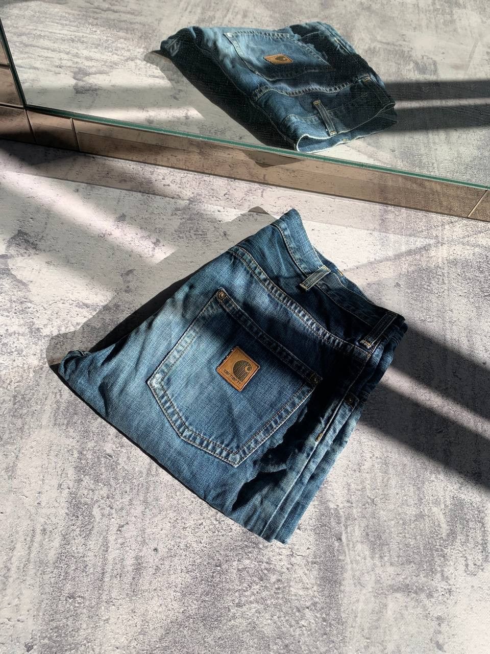 Carhartt Vintage Carhartt Jeans Men’s 33 X 32 Light Wash Workwear Size US 33 - 2 Thumbnail
