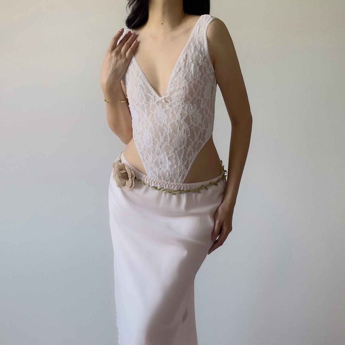 Victoria's Secret Victoria’s Secret 1980s Semi-Sheer White Lace Bodysuit (S) Size S / US 4 / IT 40 - 1 Thumbnail
