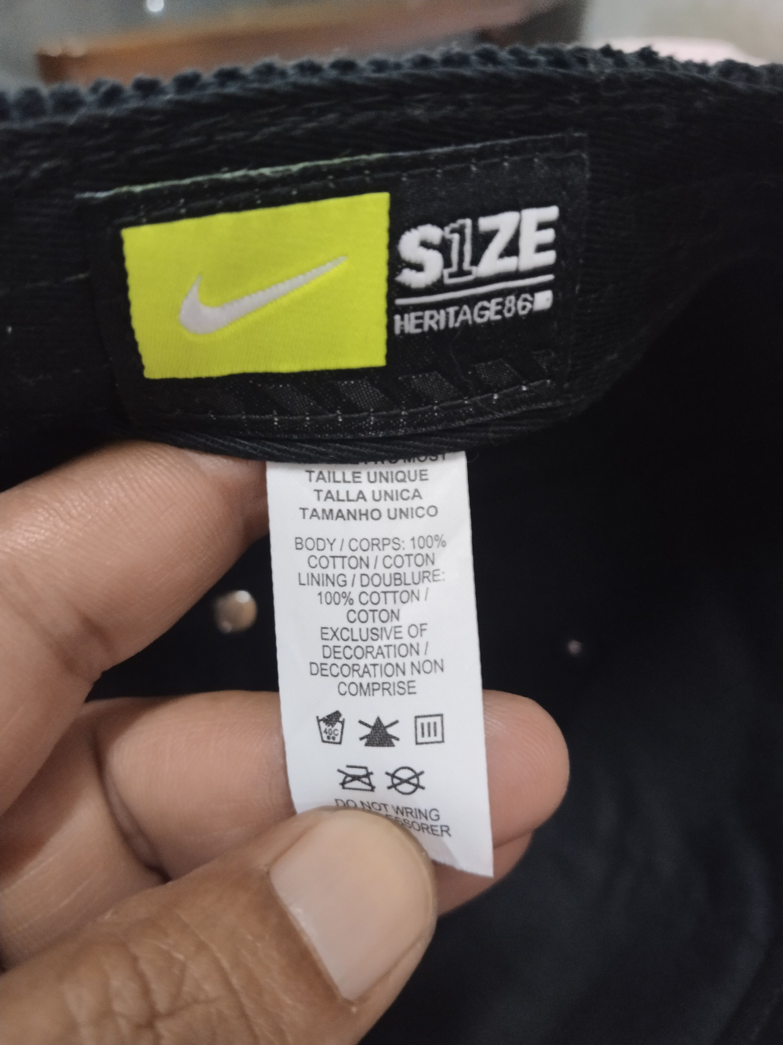 Nike RARE NIKE CUDUROY TRIPLE BLACK CAP Size ONE SIZE - 8 Thumbnail