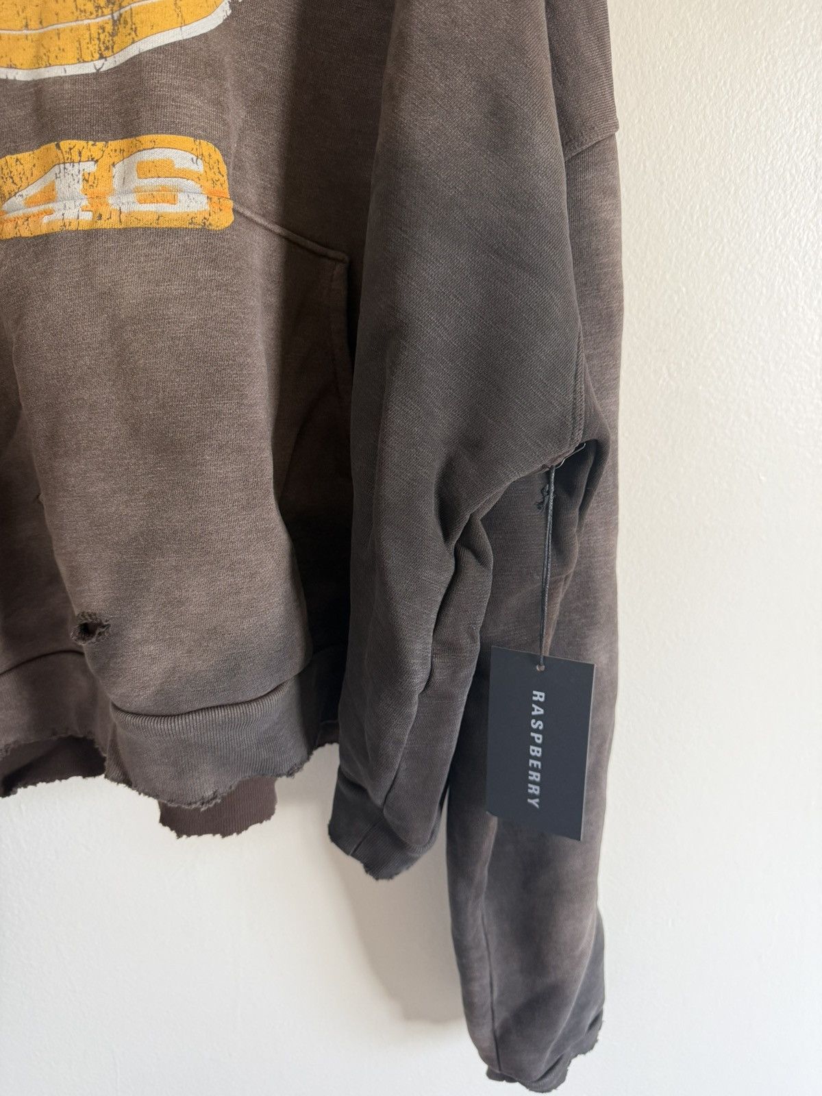 The GV Gallery The GV Gallery Raspberry Hills Brown Football Hoodie Size US M / EU 48-50 / 2 - 3 Thumbnail