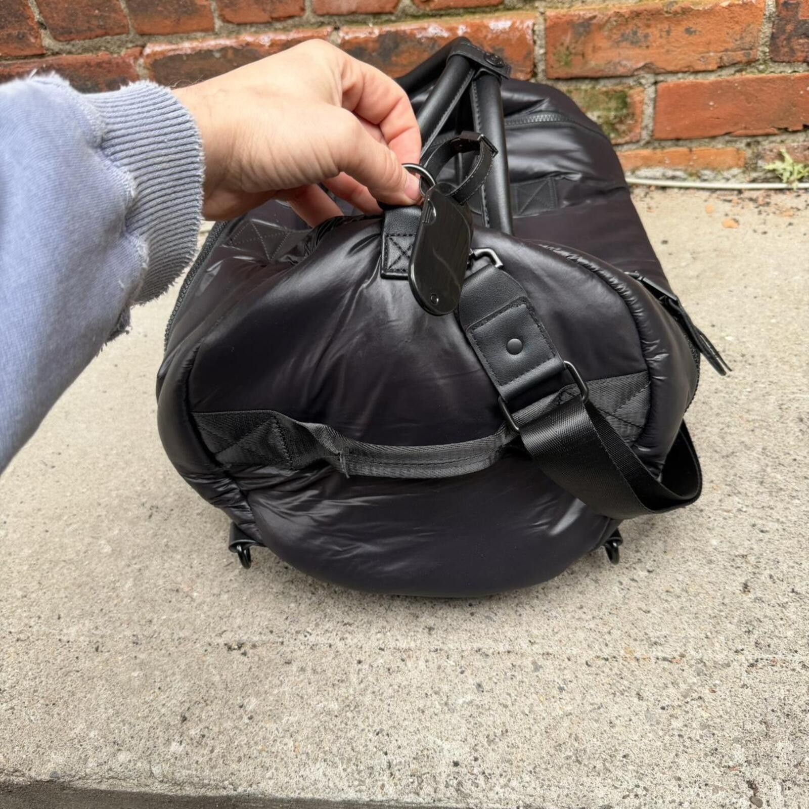 Other Joan & David black puffer nylon quilted weekender duffle bag Size ONE SIZE - 3 Thumbnail