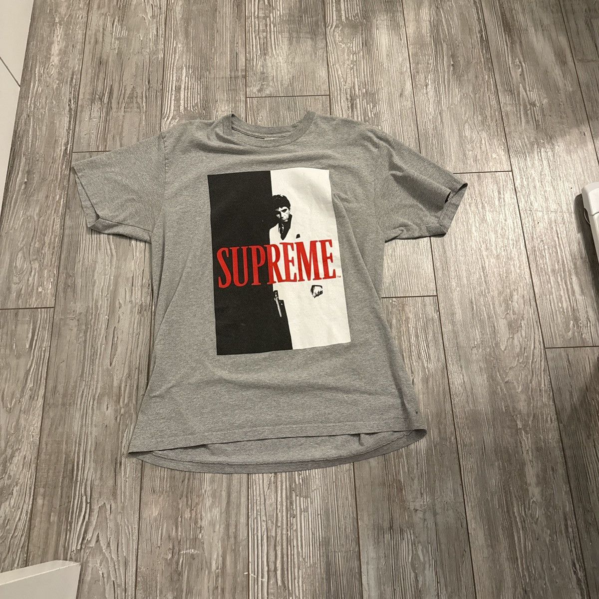 Supreme Scarface x Supreme tee Size US L / EU 52-54 / 3 - 1 Thumbnail