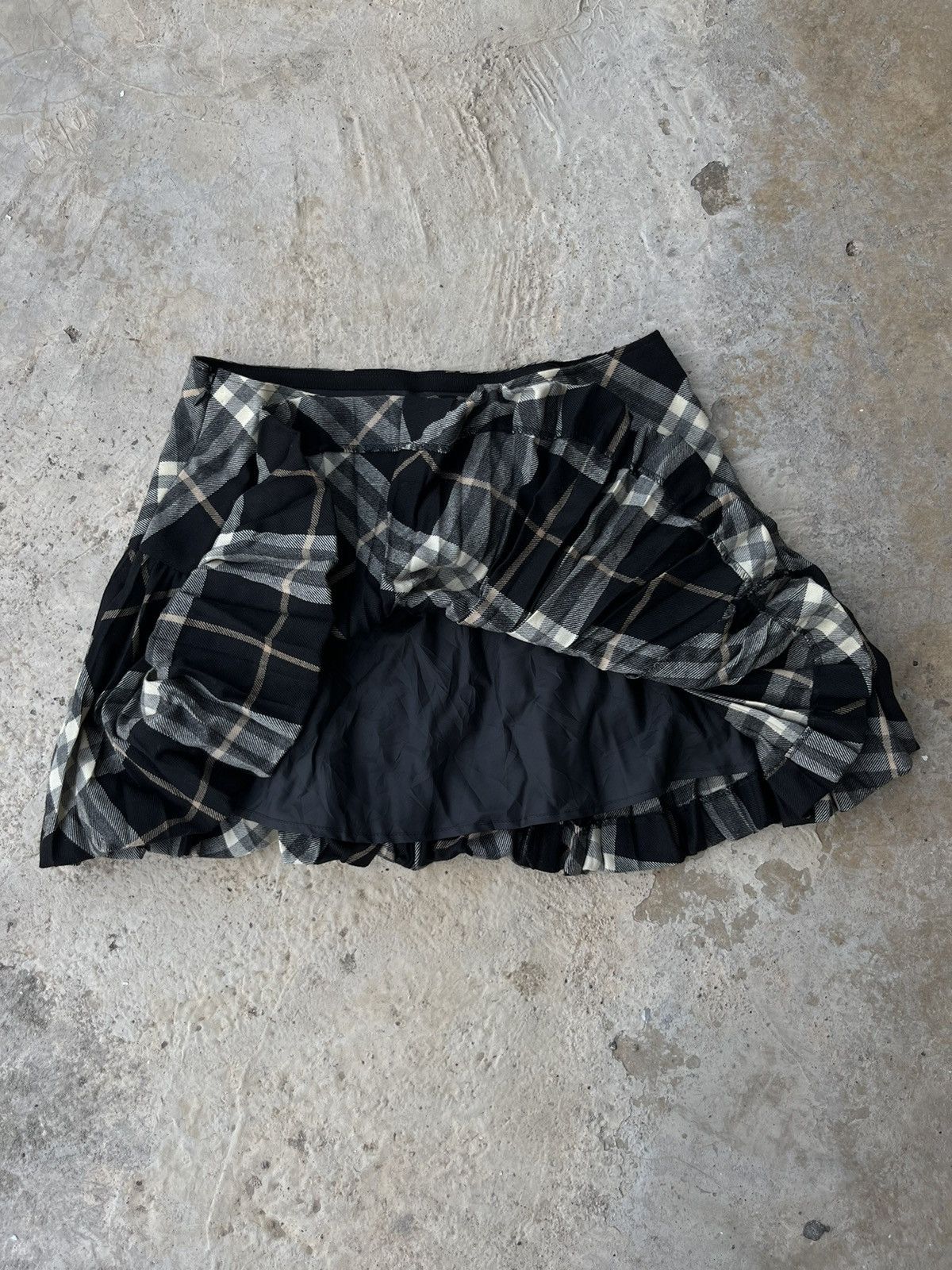 Burberry Burberry Blue Label Nova Plaid Flare Mini Skirt Size 38 Size 38" / US 16 / IT 52 - 4 Thumbnail