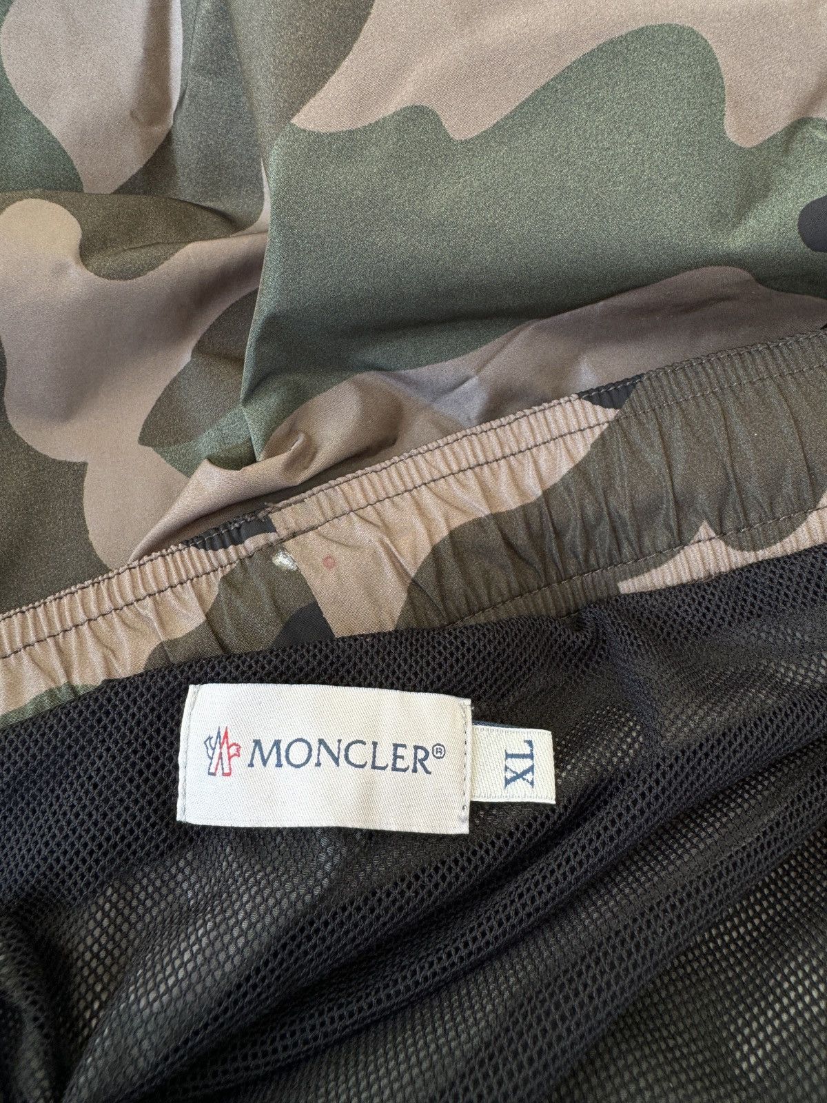 Moncler MONCLER Camouflage Swim Shorts Size US 42 / EU 58 - 9 Thumbnail