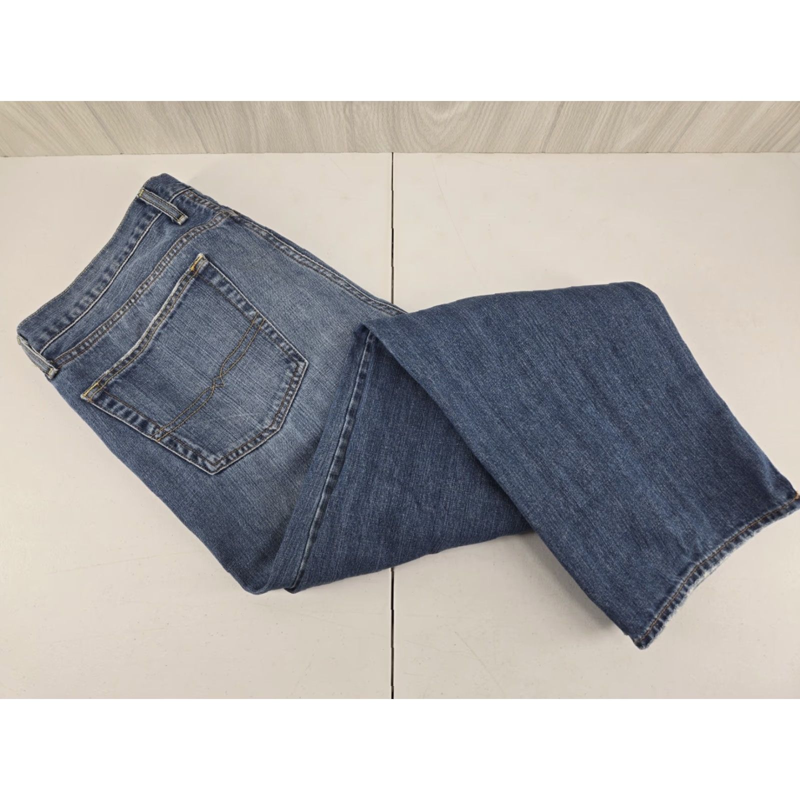 Lucky Brand Lucky Brand Jeans Men's Straight Leg 38x33 Blue Dark Stone Wash Regular Inseam 33 5-Pocket Denim Logo Gift? Size US 38 / EU 54 - 6 Thumbnail