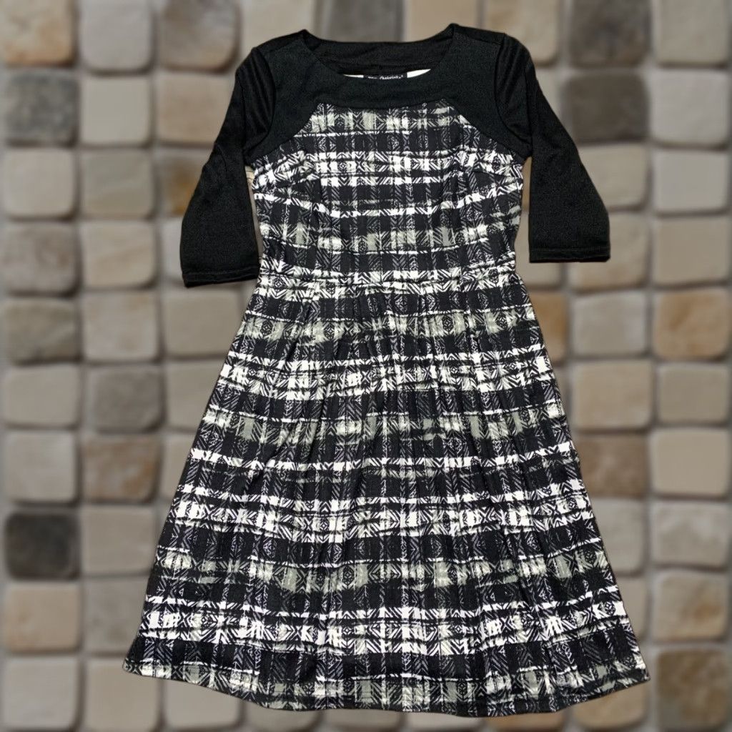 Vintage Mlle Gabrielle Black Plaid 3/4 Sleeve Pullover Dress Small Woman’s Knee Length Casual Vintage No Belt Mens None Womens Size S / US 4 / IT 40 - 1 Thumbnail