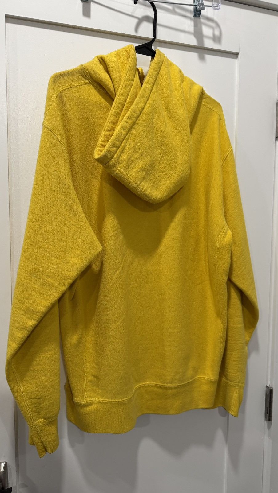Supreme FW/19 SUPREME YELLOW BANDANA BOX LOGO Size US L / EU 52-54 / 3 - 6 Thumbnail