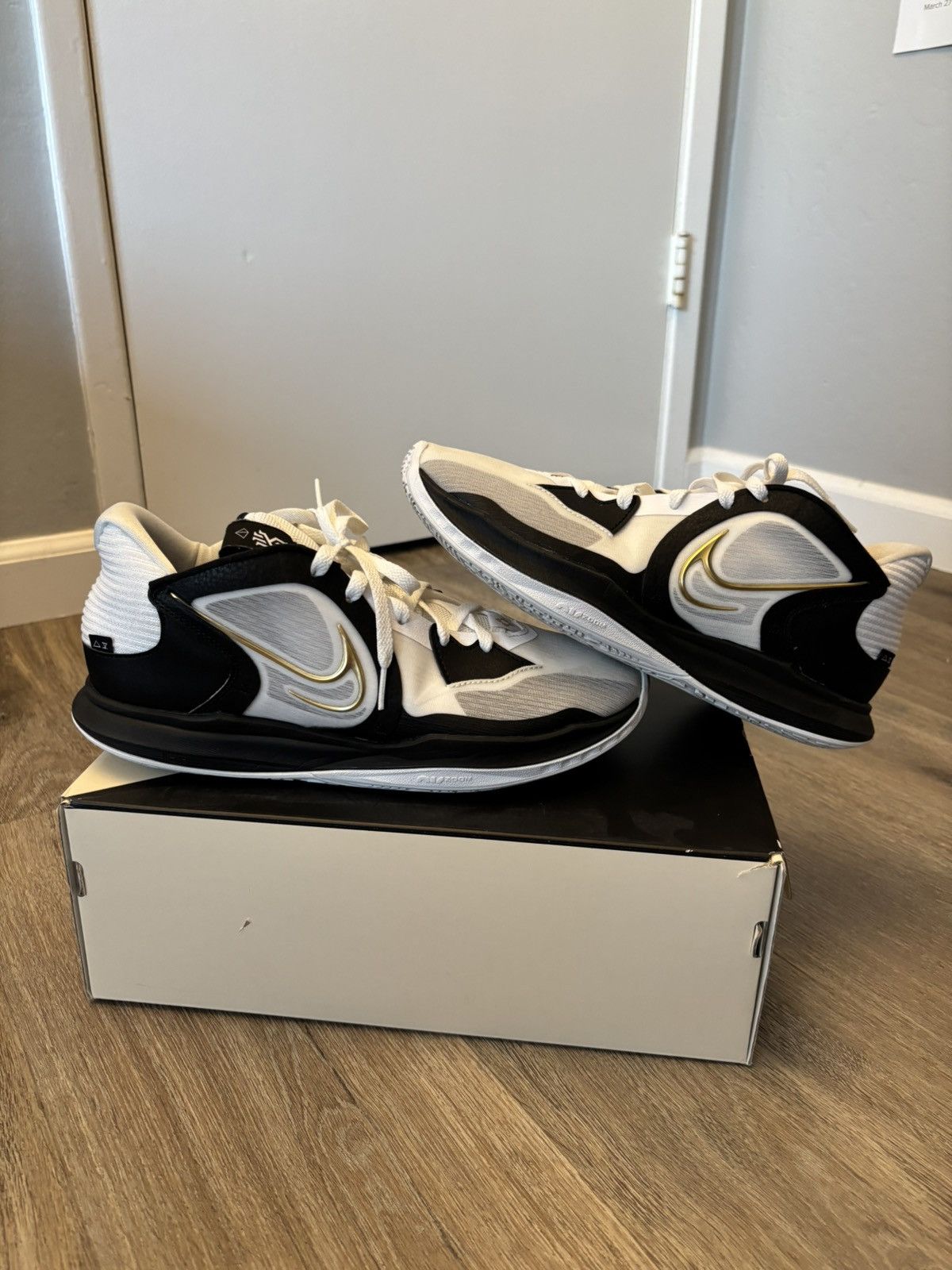 Nike Kyrie Low 5 White Black Gold Lightly Used Size 10 Size US 10 / EU 43 - 1 Thumbnail