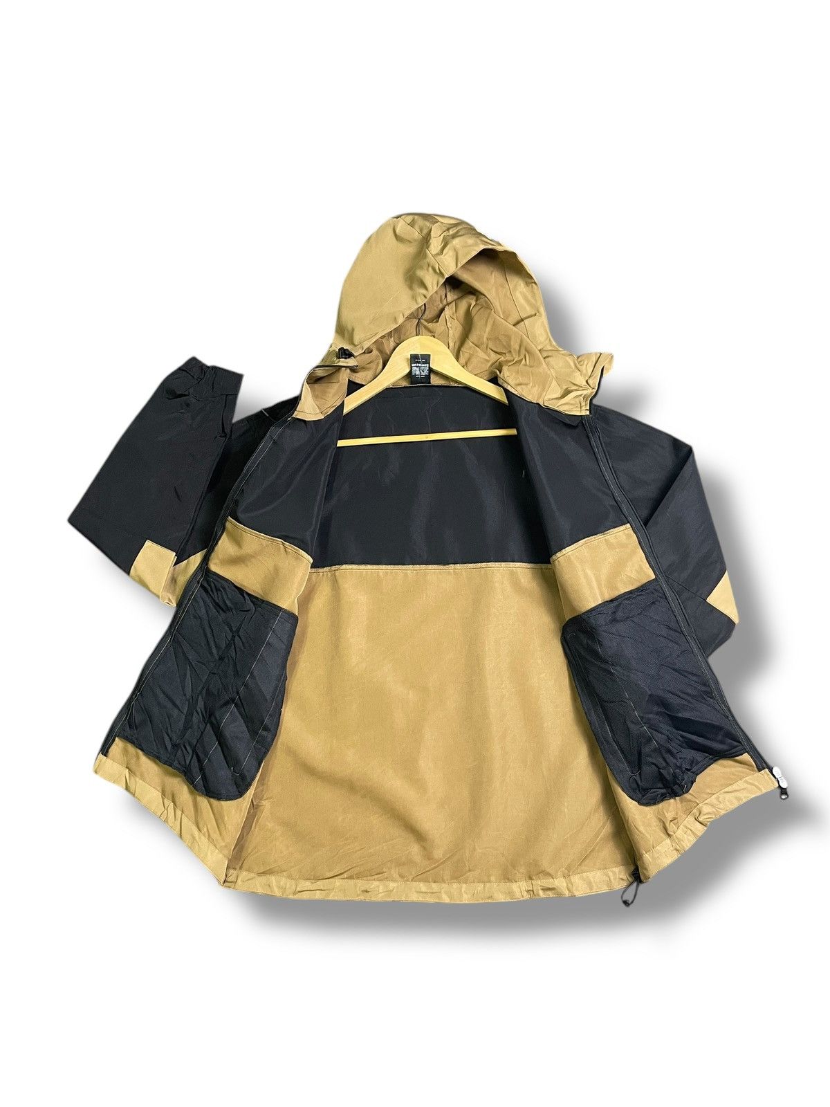 Designer × Japanese Brand × Vintage United Athle x Outfitters Hooded Jacket (39) Size US L / EU 52-54 / 3 - 2 Thumbnail