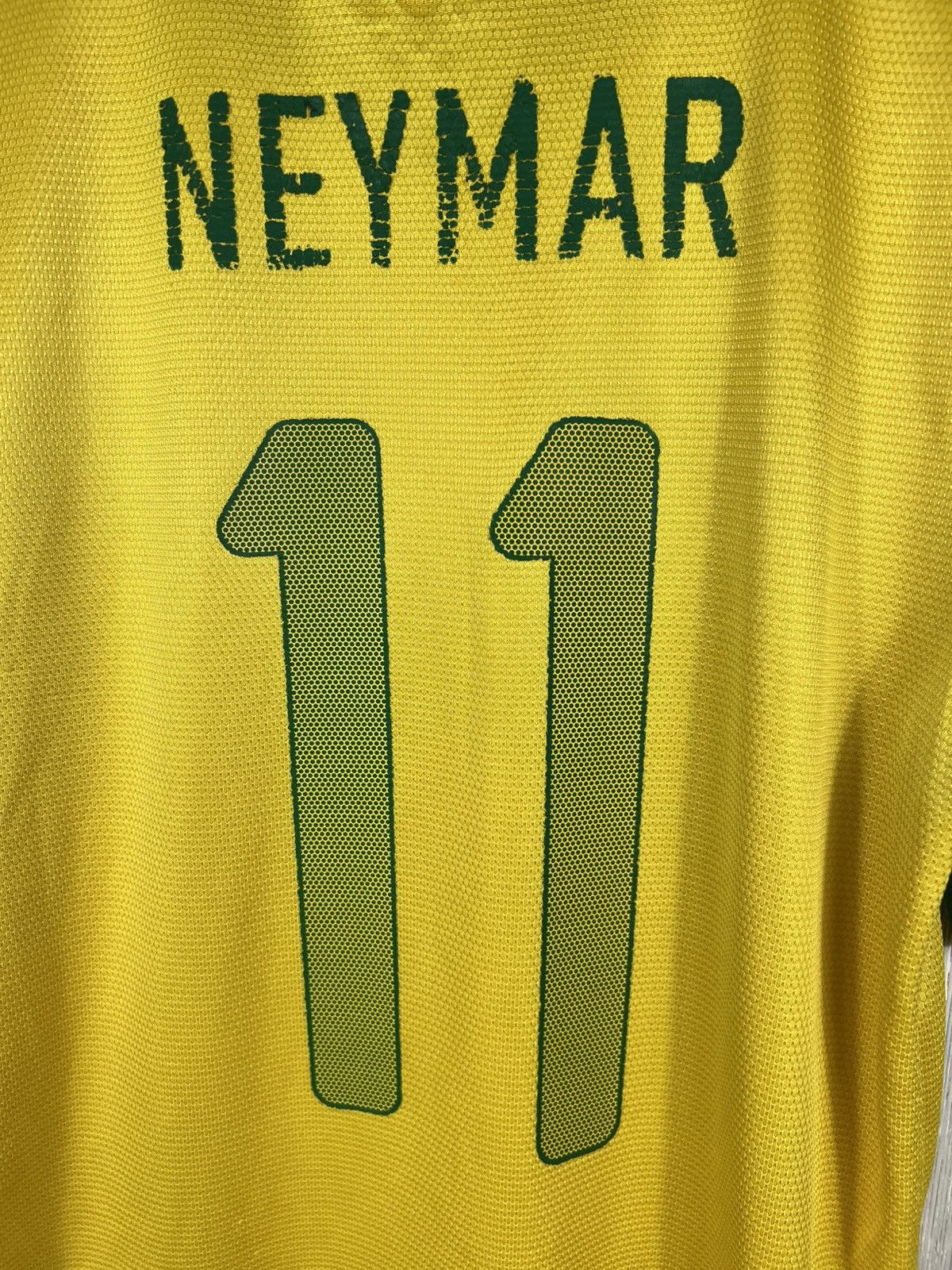Nike Vintage Nike Brazil y2k 2012/13 home jersey tee 11 Neymar jr Size US S / EU 44-46 / 1 - 16 Thumbnail