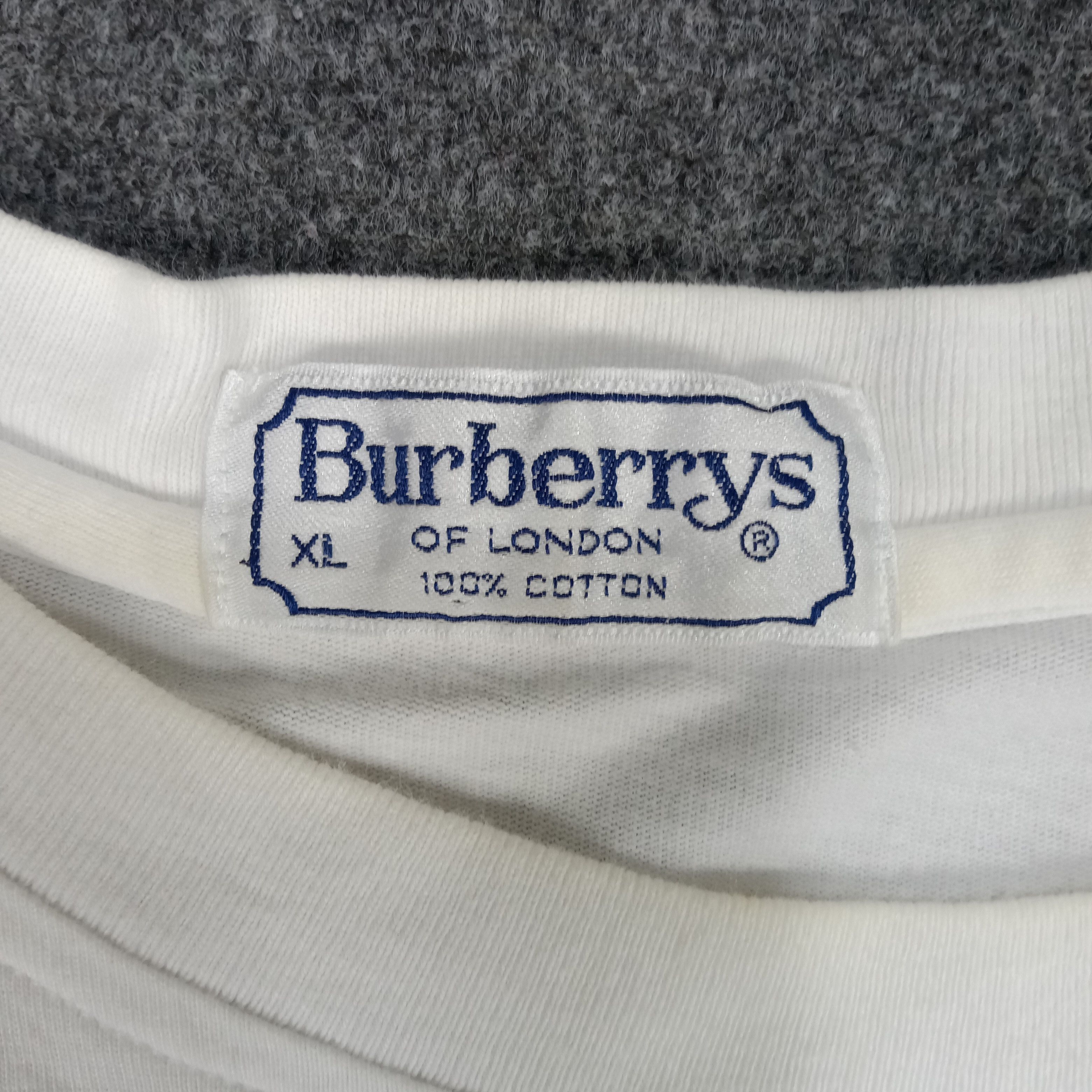 Burberry × Vintage Burberry London Luxury Brand Embroidery Tshirt Size US L / EU 52-54 / 3 - 5 Thumbnail