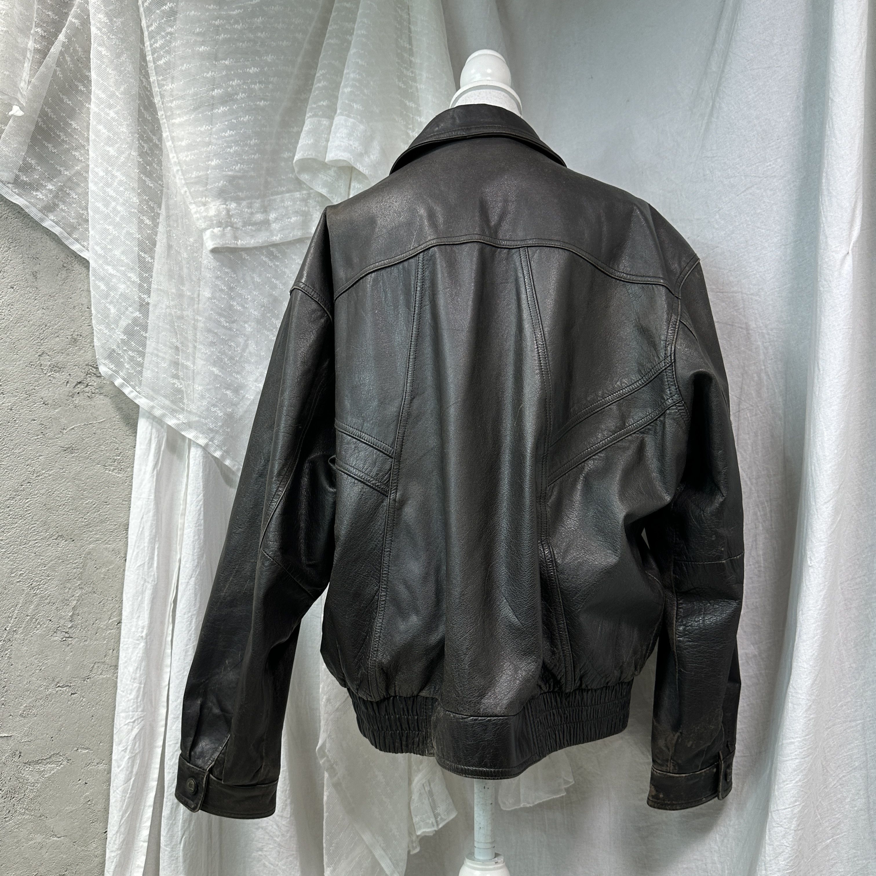 Vintage Vintage Grunge Biker Old School Oversized Leather Jacket 90s Size US XL / EU 56 / 4 - 9 Thumbnail