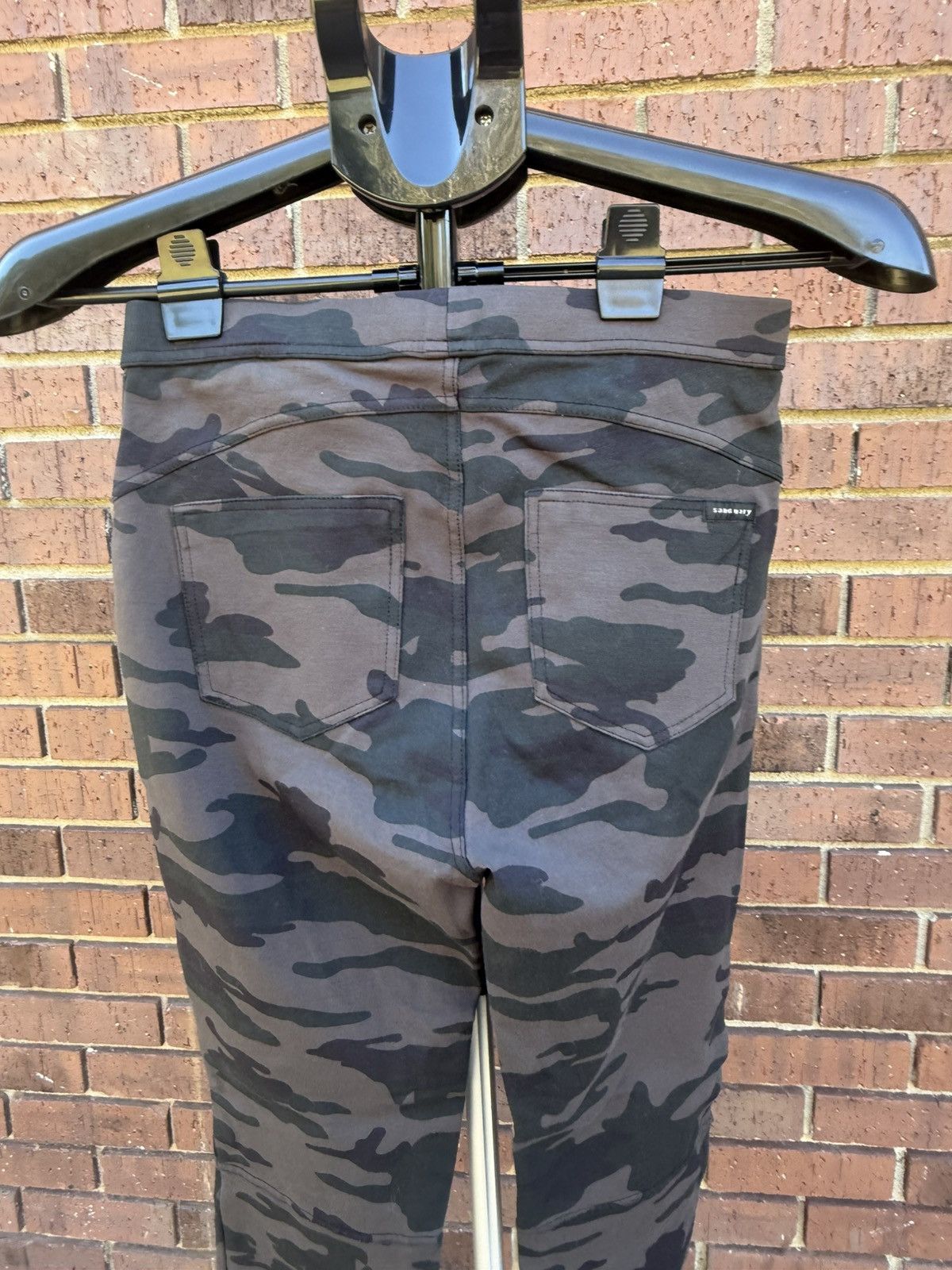 Sanctuary Sanctuary Anthropologie Green Camo Leggings Skinny Pants Size 27" / US 4 / IT 40 - 7 Thumbnail