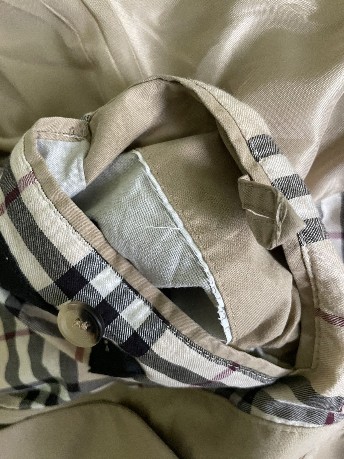 VINTAGE BURBERRY TRENCH COAT JACKET