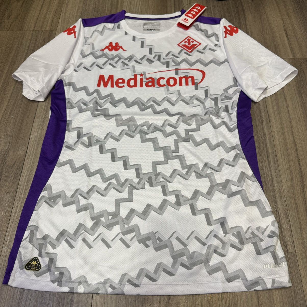 Kappa Fiorentina 24/25 white colour training jersey (Bnwt) Size US L / EU 52-54 / 3 - 1 Thumbnail