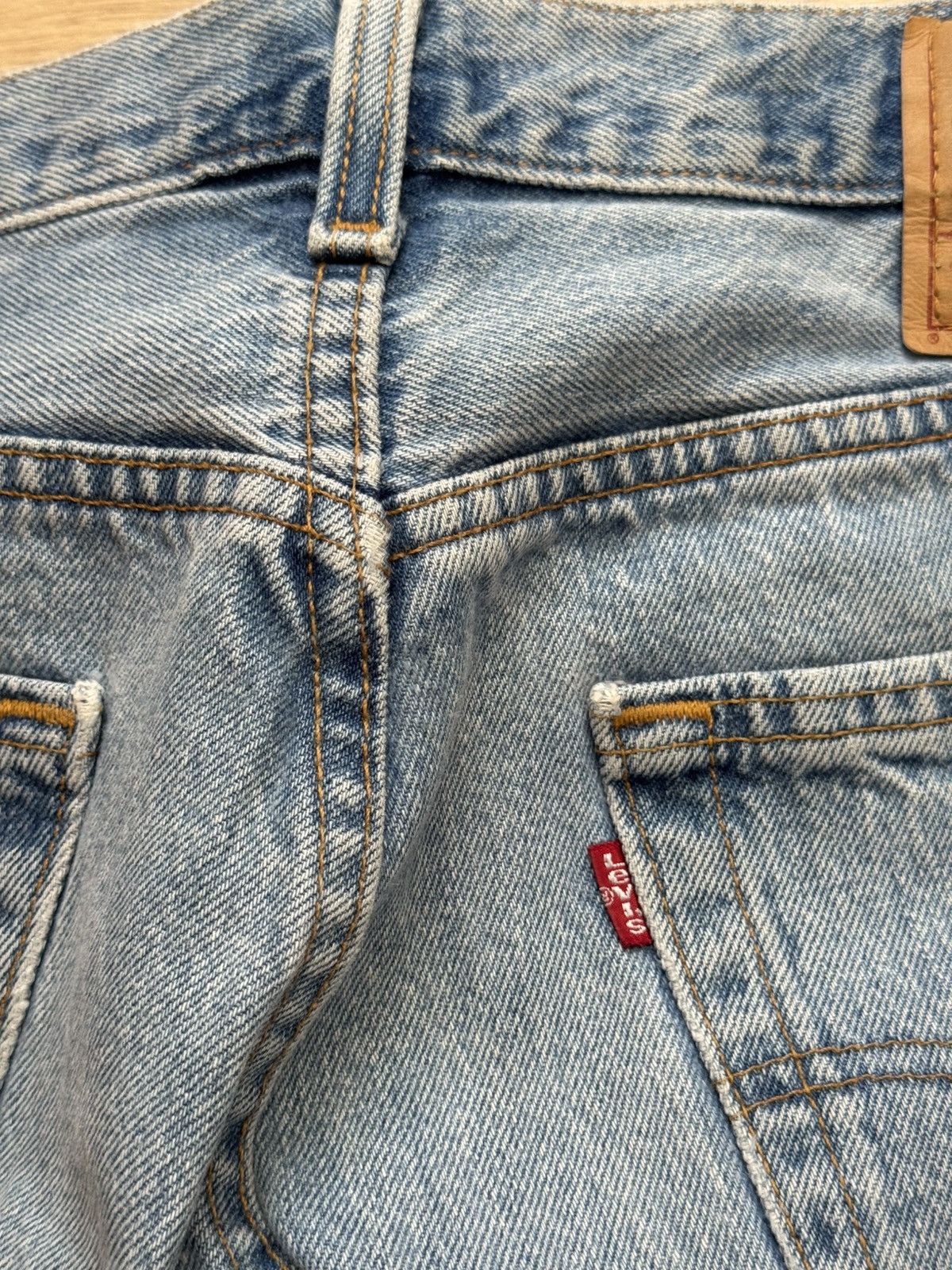 Levi's Vintage 90’s Levi’s Distressed Made In USA Blue Denim Jeans Size US 32 / EU 48 - 8 Thumbnail