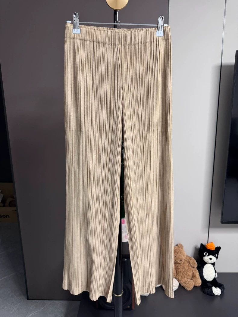 Issey Miyake issey miyake size:2 Beige straight-leg pants 2506-Nextarro Size 42" / US 20 - 1 Thumbnail