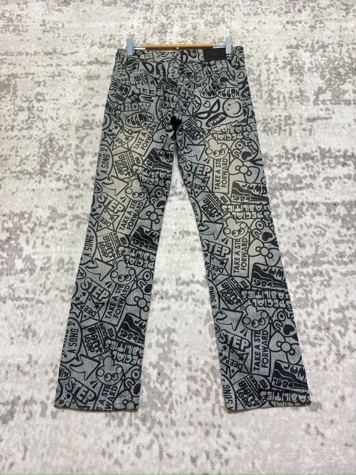 Japanese Brand Vintage Y2K Japanese Punk Denim All Over Print Jeans Size US 30 / EU 46 - 2 Thumbnail