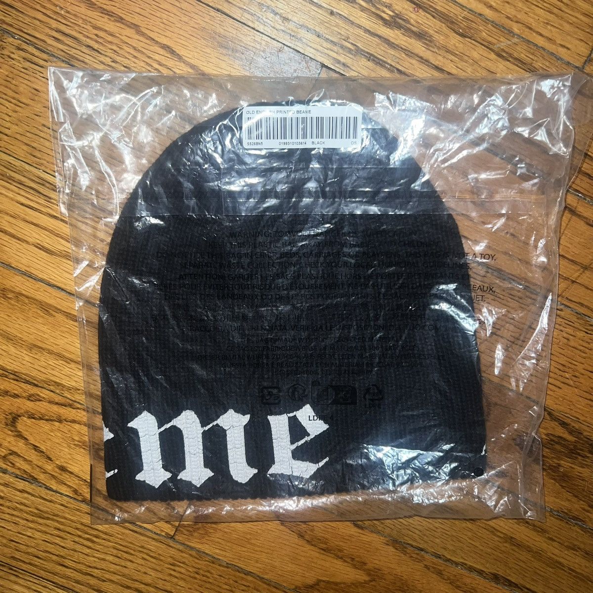 Supreme Supreme Old English Printed Beanie SS26 Black Size ONE SIZE - 4 Thumbnail