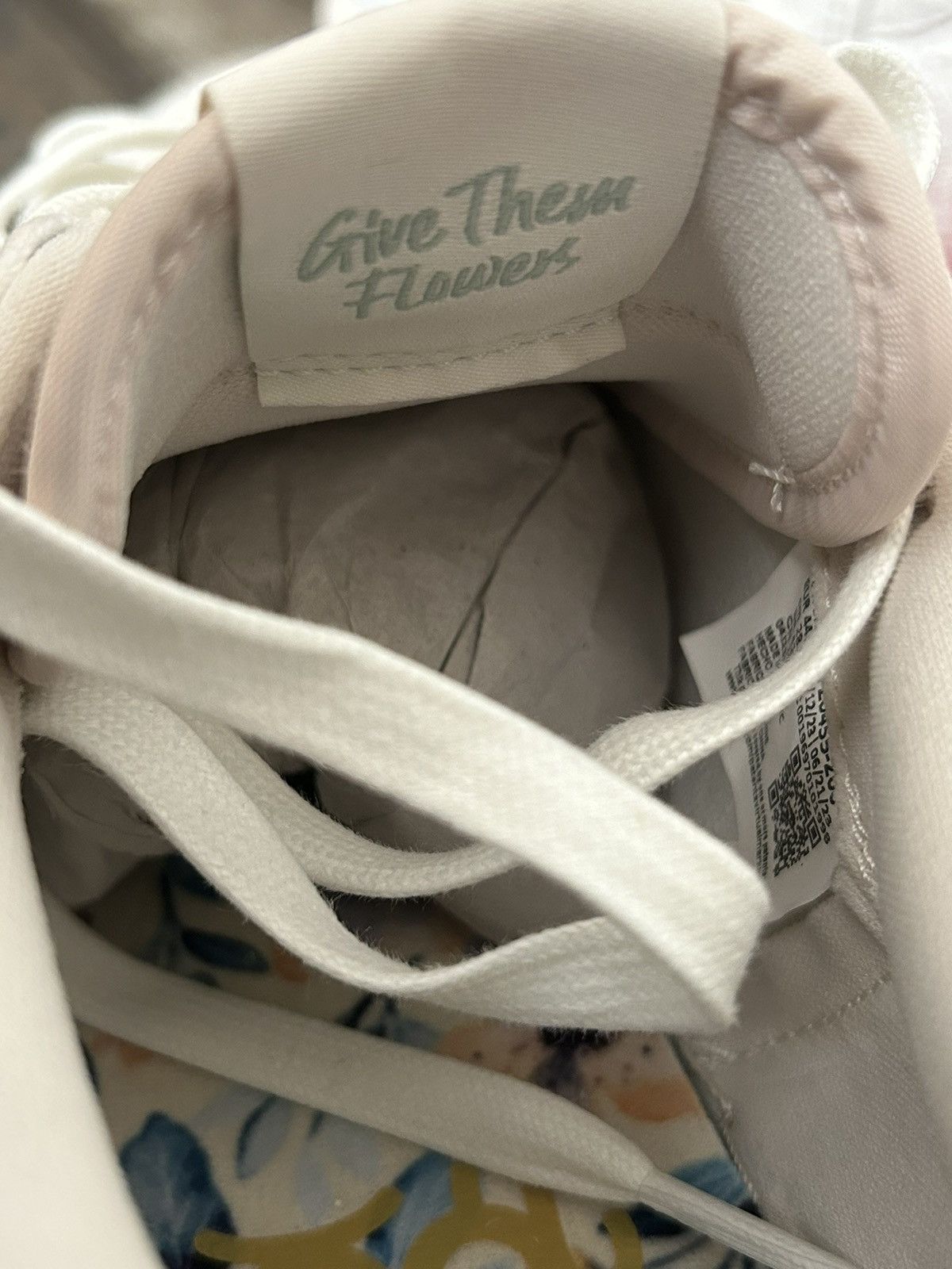 Nike Jordan 1 low og Size US 10.5 / EU 43-44 - 4 Thumbnail